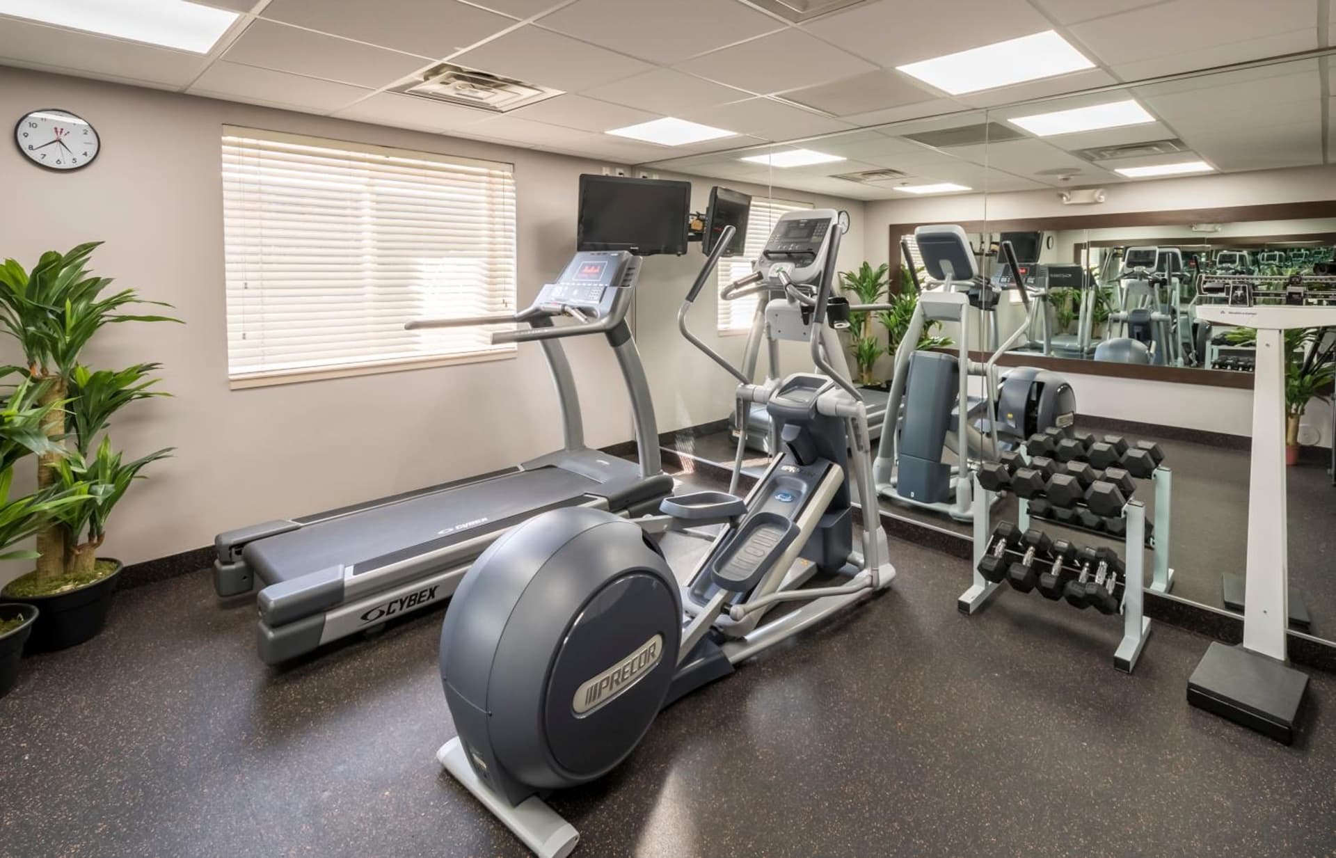 Country Inn & Suites by Radisson, Rochester-Pittsford-Brighton, NY gallery photo in Rochester, NY — image 11
