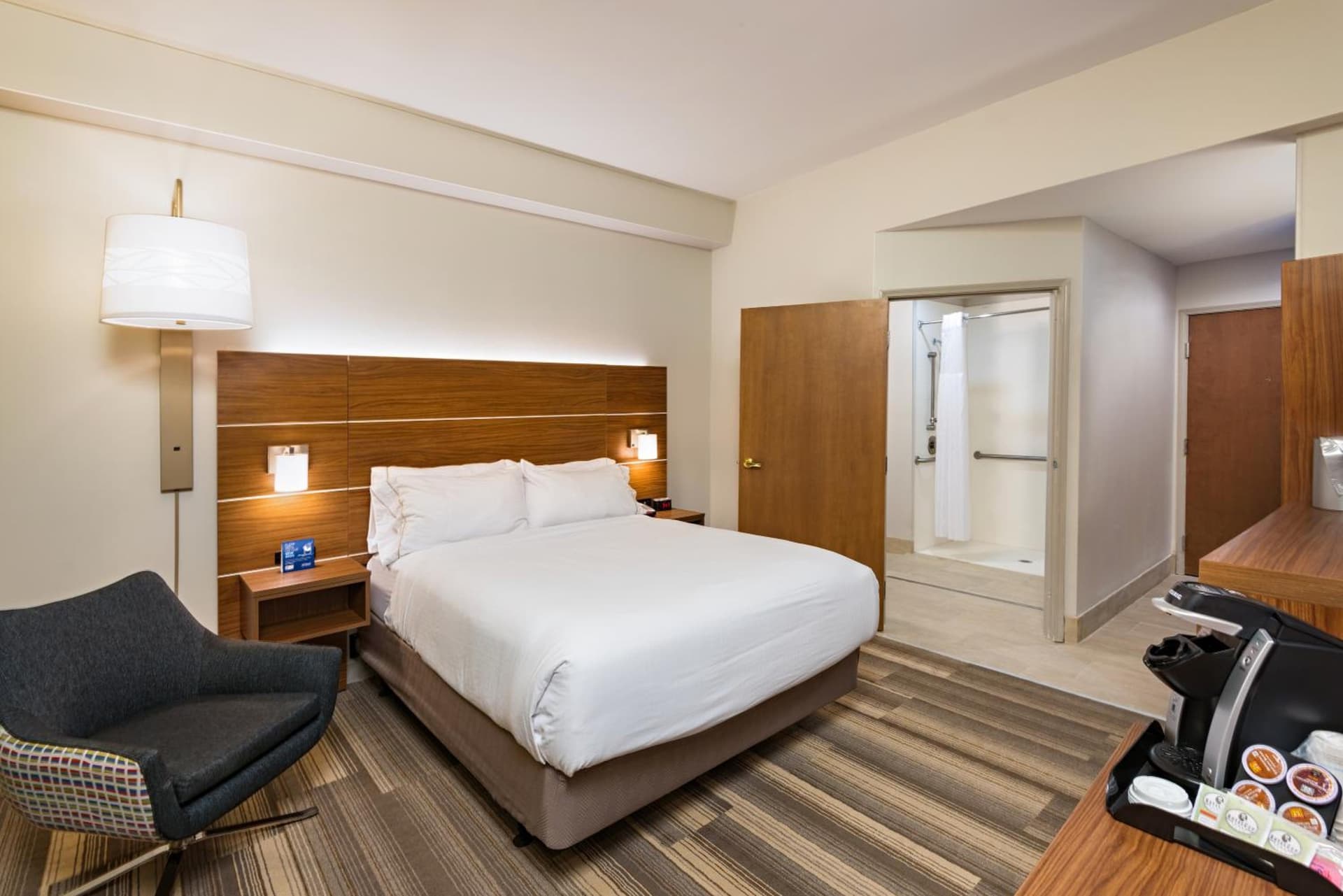 Holiday Inn Express Peoria North - Glendale by IHG property views in Peoria, AZ — gallery photo 3