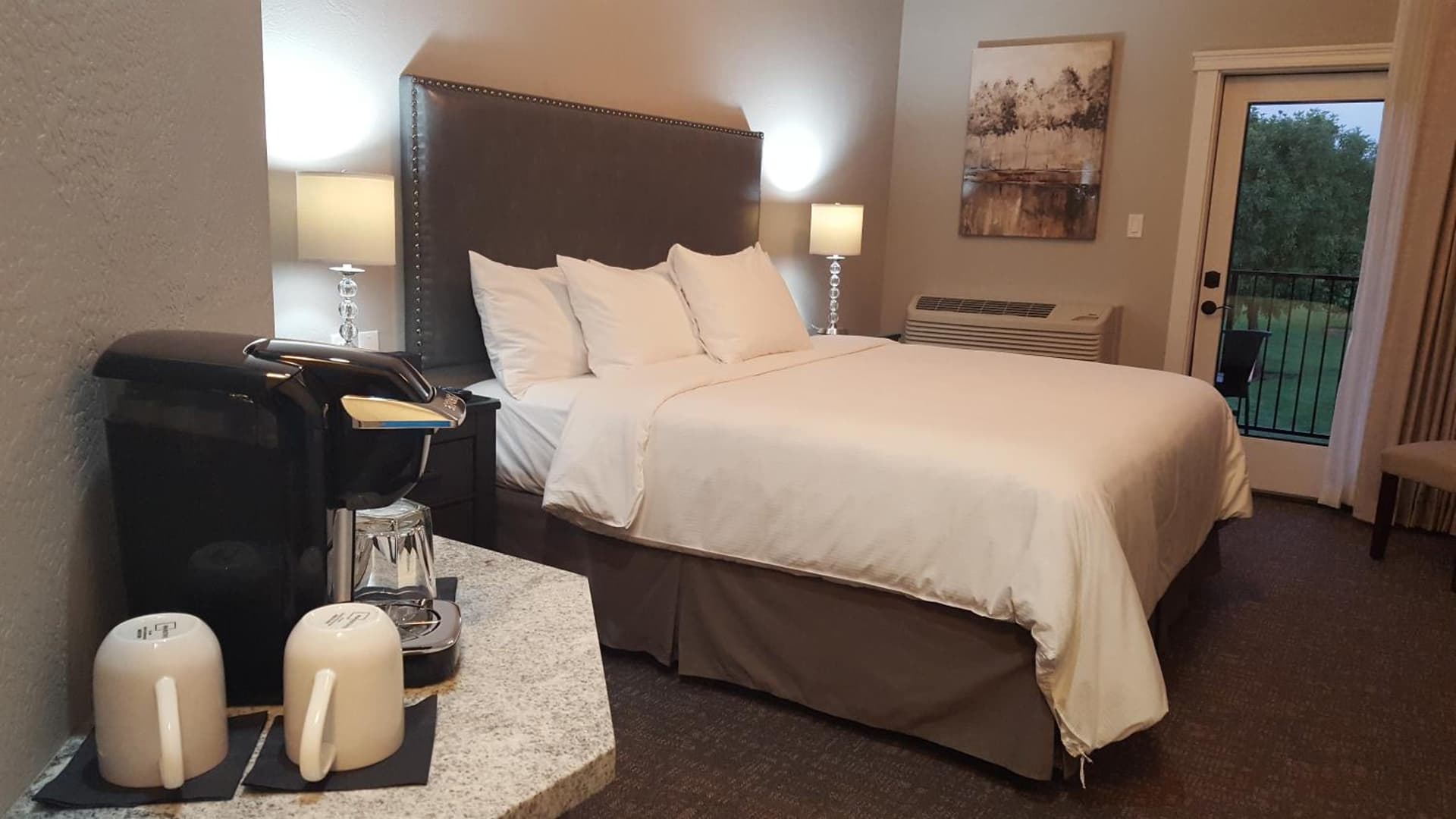 Resort at Eagle Point Golf Club Lodging gallery photo in Medford, OR — image 36