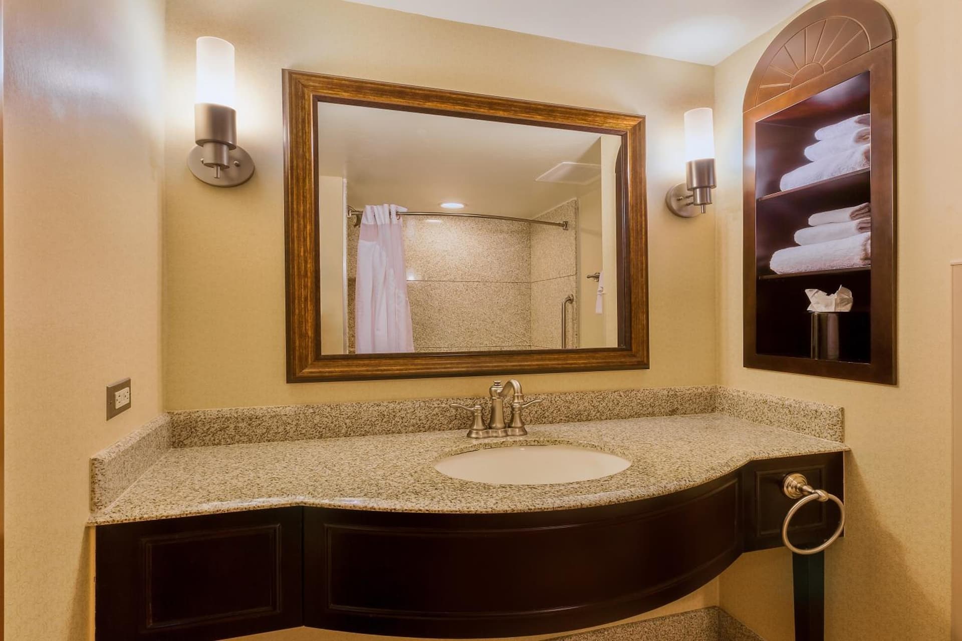 Holiday Inn Express Hotel & Suites Atascadero by IHG gallery photo in Atascadero, CA — image 20