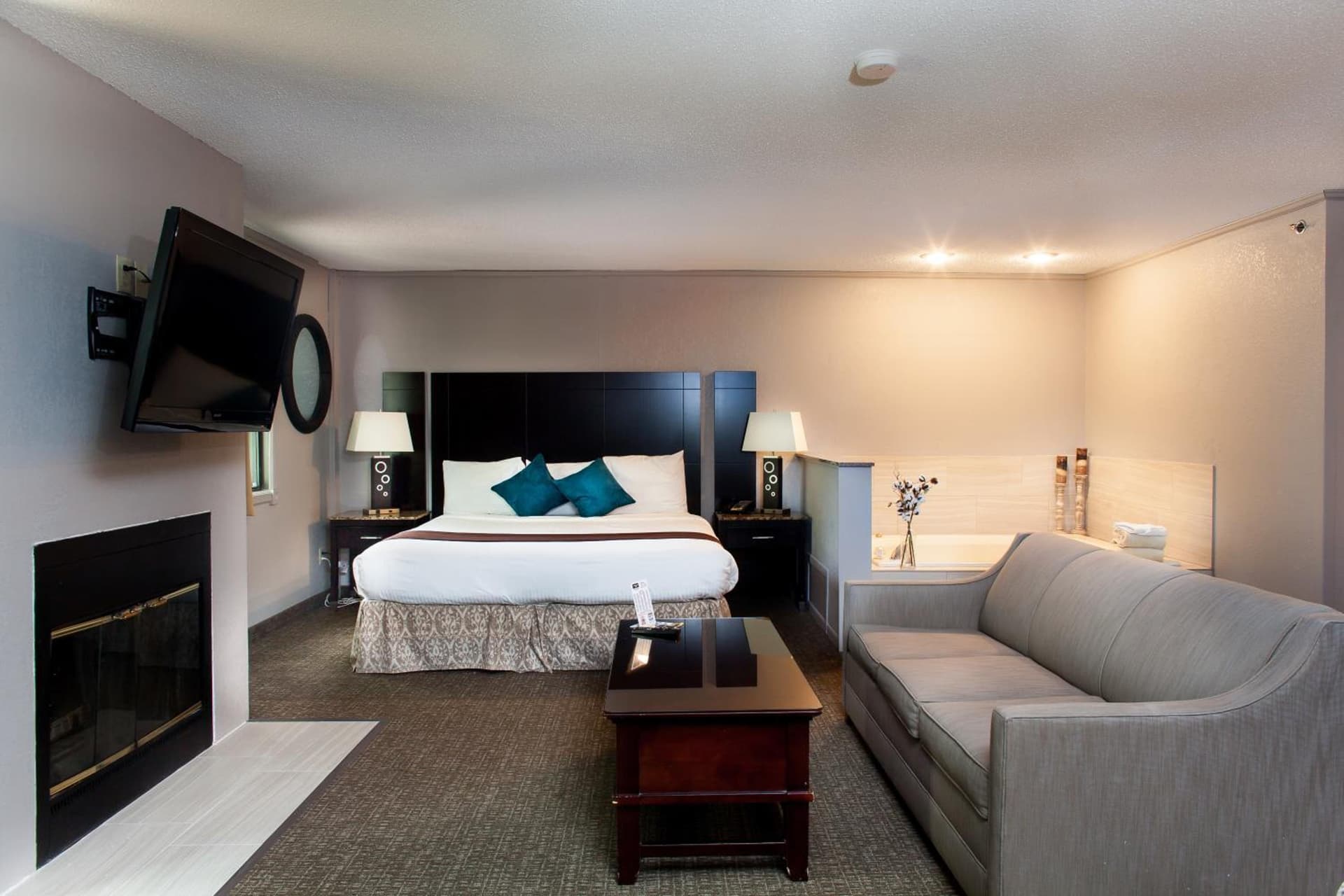 Heartland Inn Coralville gallery photo in Coralville, IA — image 4