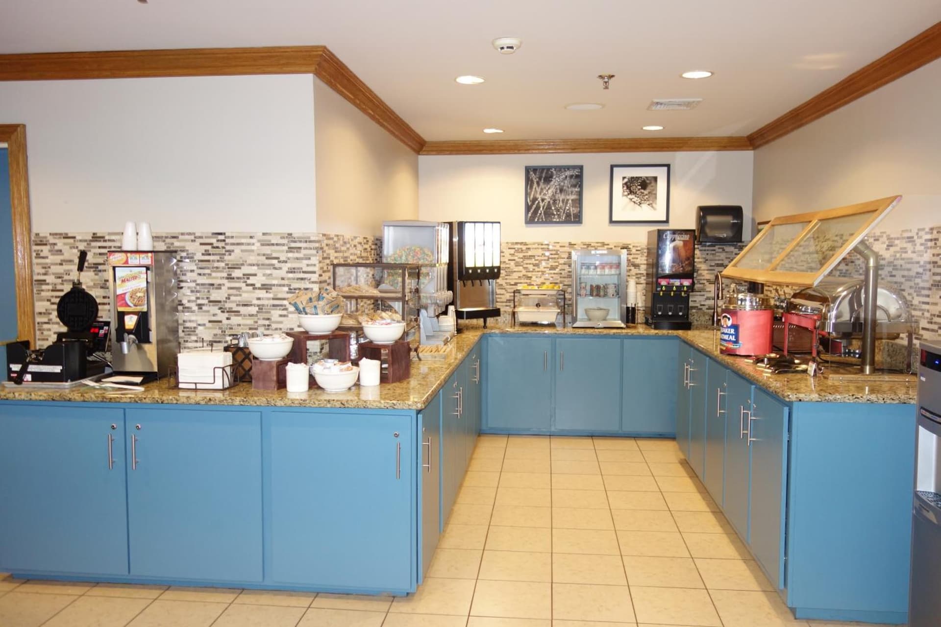 Country Inn & Suites by Radisson, Lawrenceville near Northside Hospital Gwinnett property views in Lawrenceville, GA — gallery photo 3