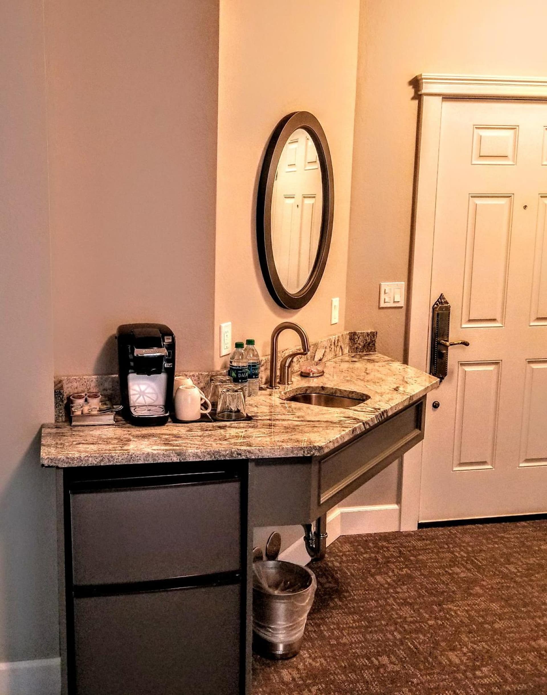 Resort at Eagle Point Golf Club Lodging gallery photo in Medford, OR — image 49