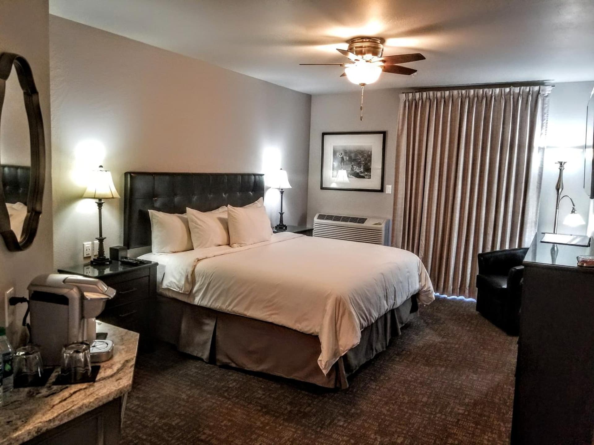 Resort at Eagle Point Golf Club Lodging gallery photo in Medford, OR — image 13