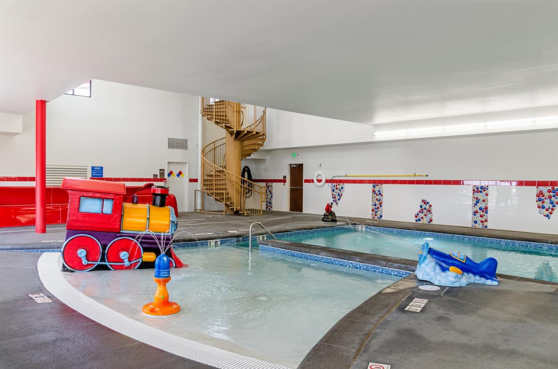 Comfort Suites Loveland gallery photo in Loveland, CO — image 15
