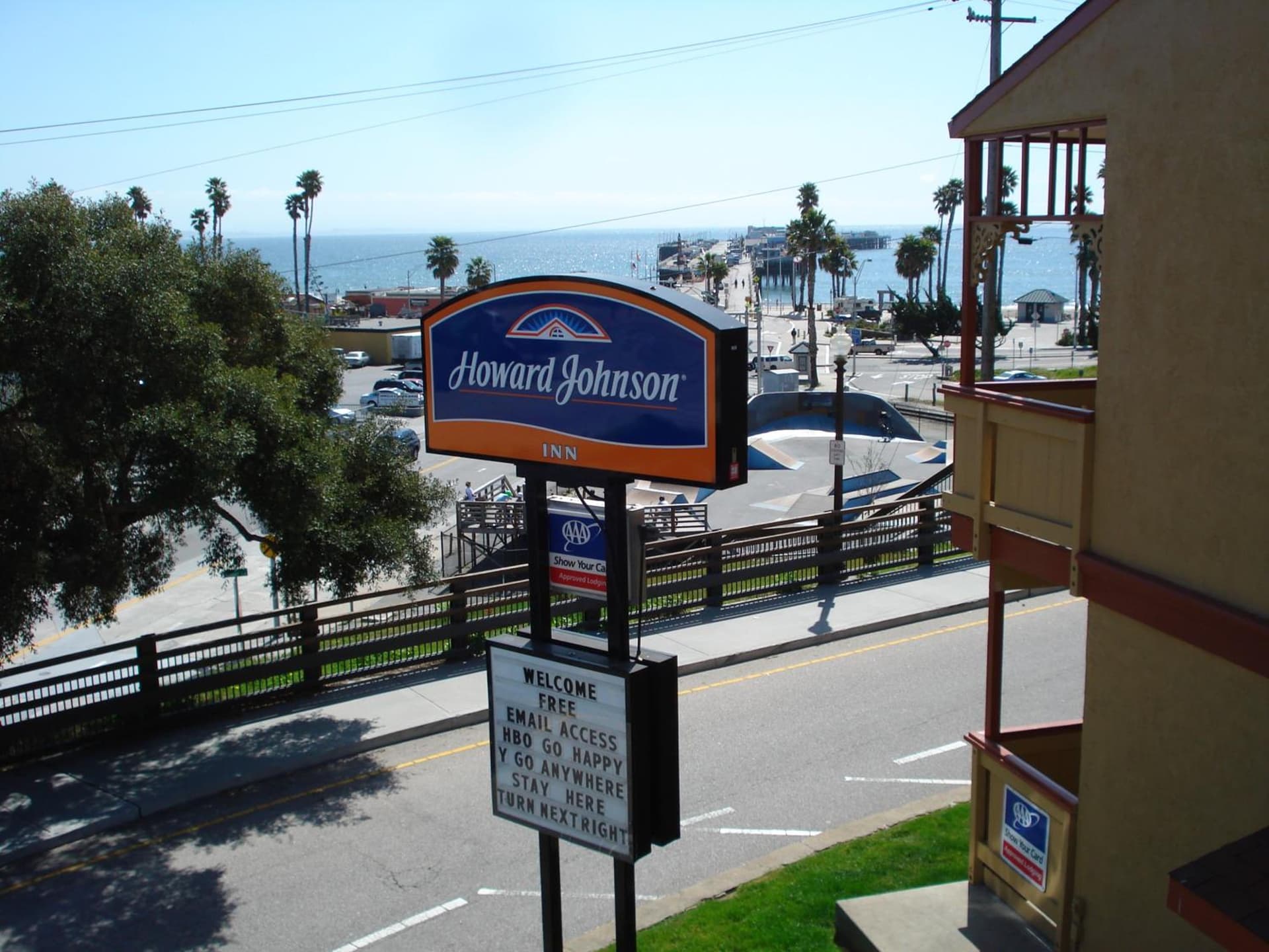 Howard Johnson by Wyndham Santa Cruz gallery photo in Santa Cruz, CA — image 29