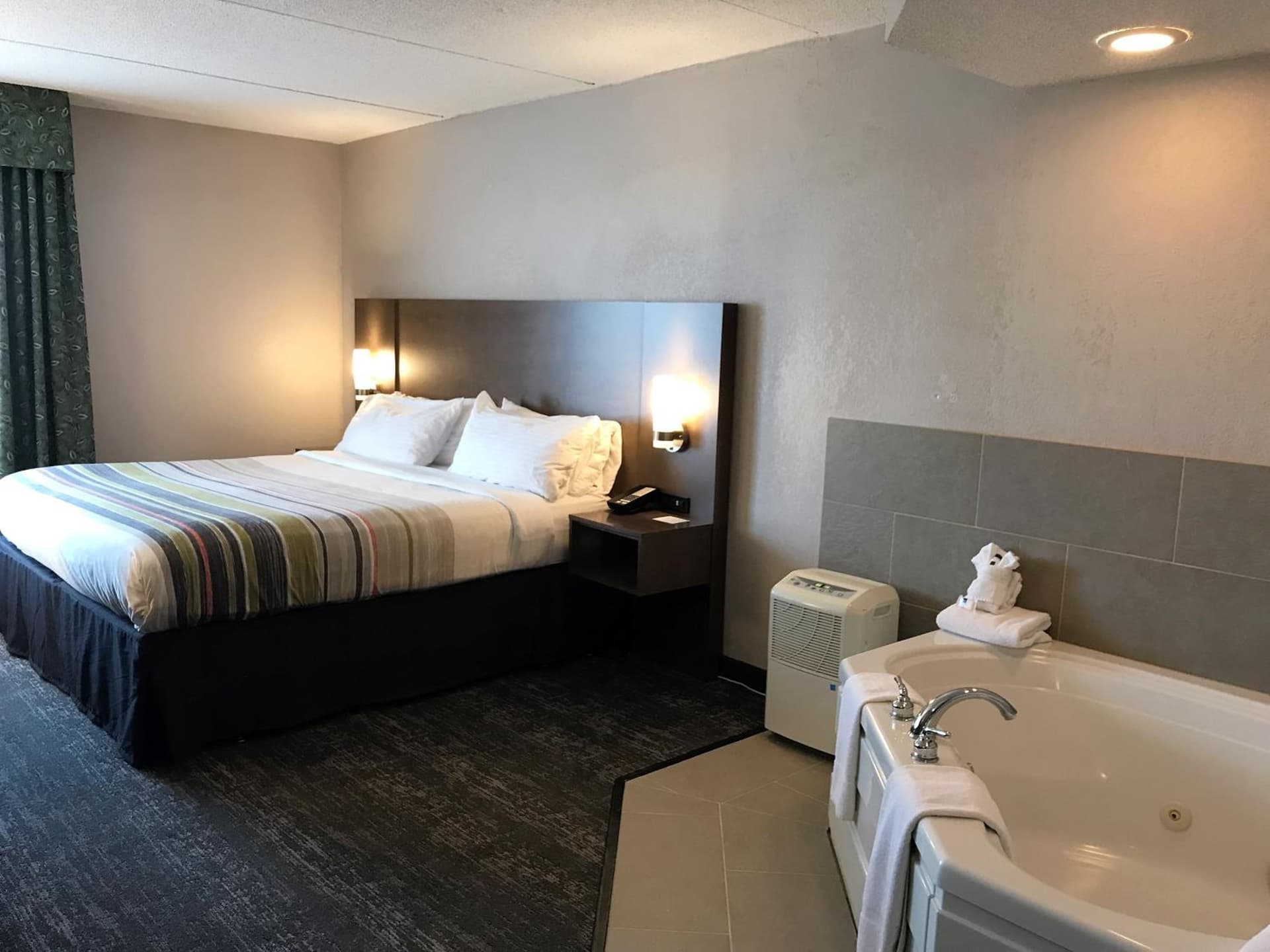 Country Inn & Suites by Radisson, Mt Pleasant-Racine West, WI gallery photo in Sturtevant, WI — image 44