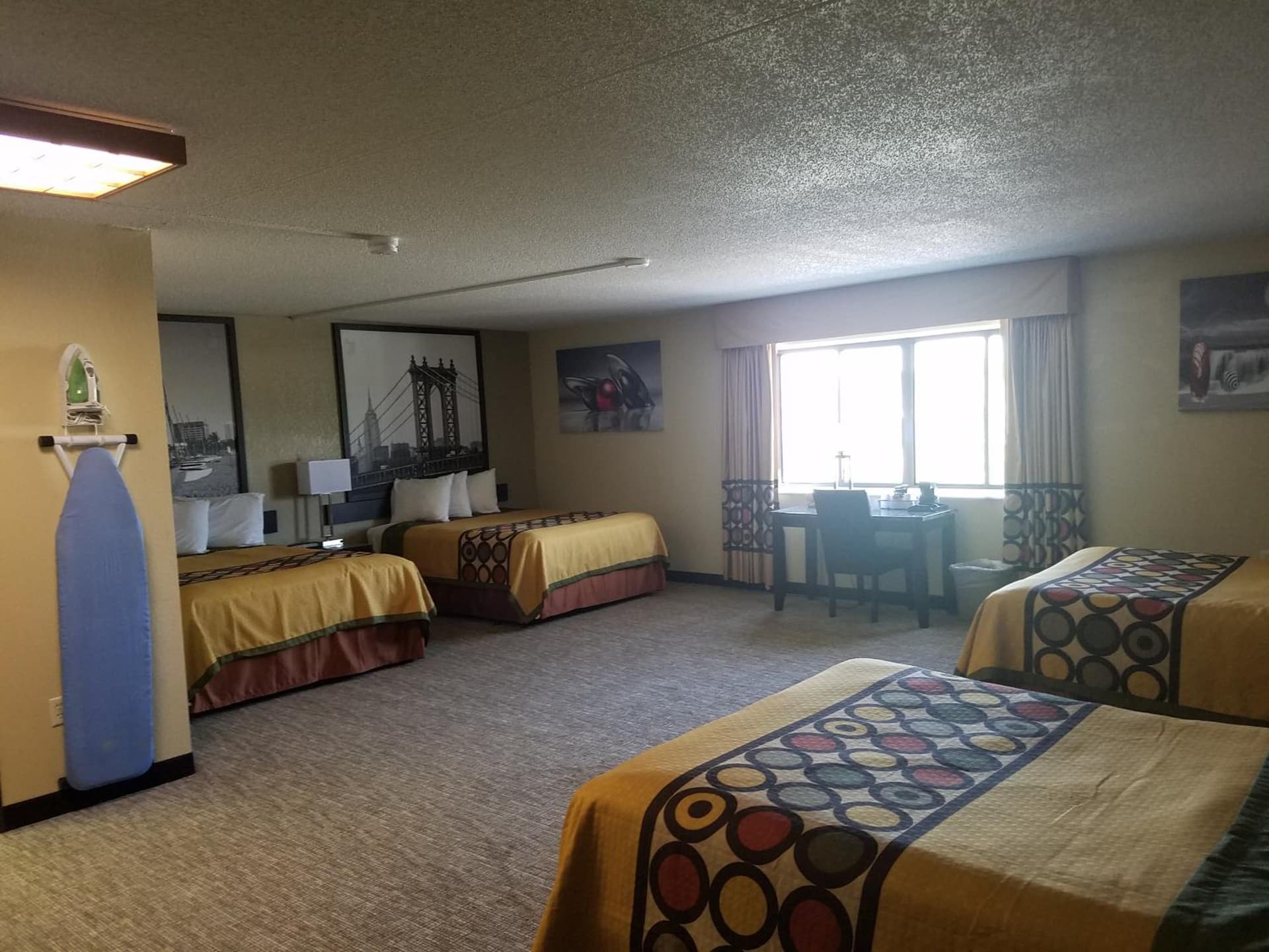 Woodland Inn and Suites Extended Stay gallery photo in Wichita, KS — image 14