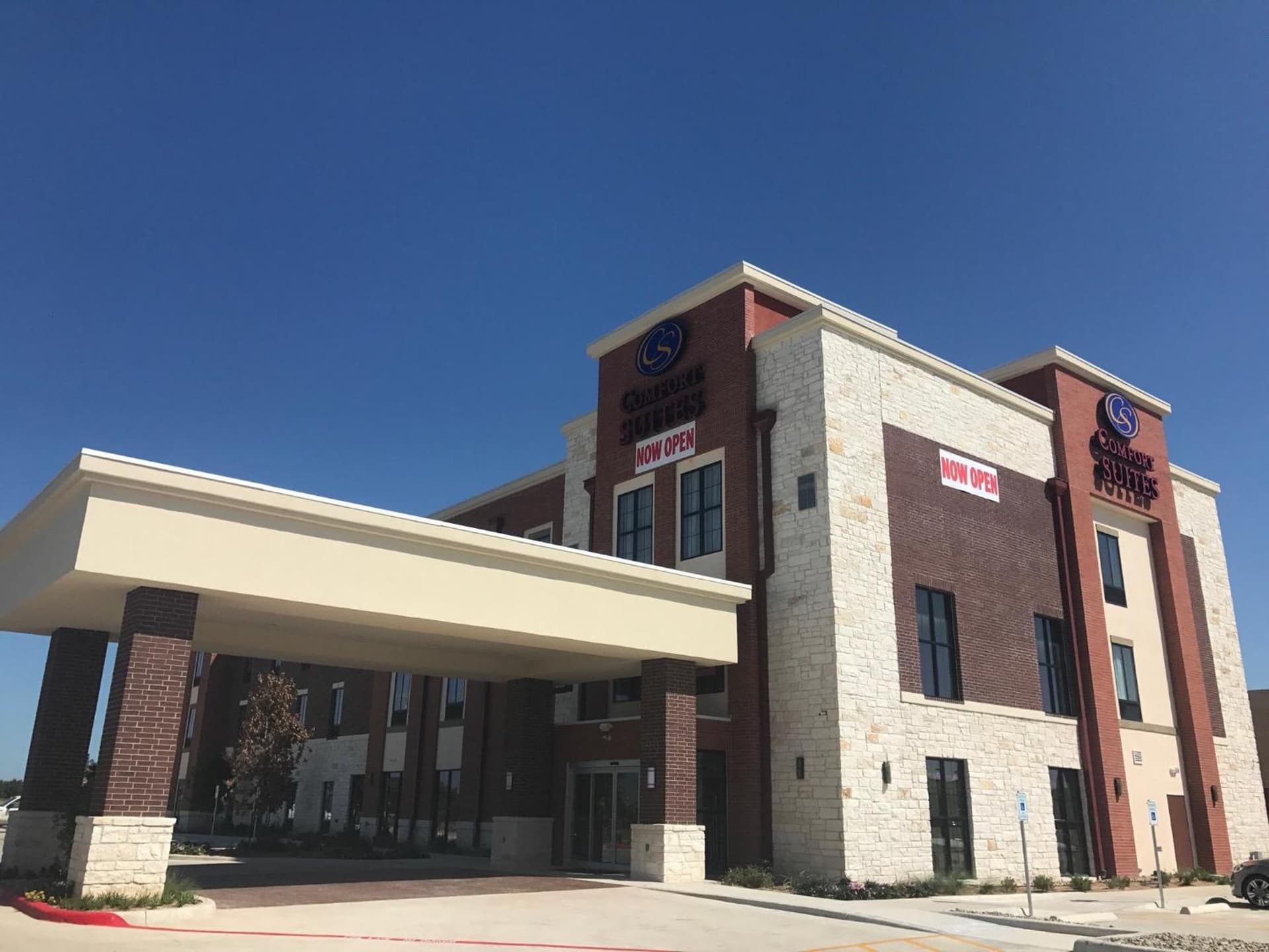 Comfort Suites Kyle interior in Kyle, TX — gallery photo 2