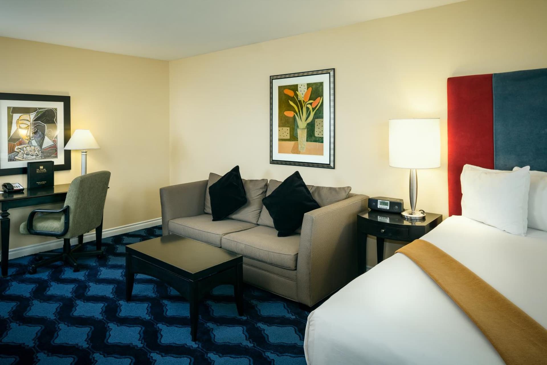 Plaza Inn & Suites at Ashland Creek gallery photo in Ashland, OR — image 10