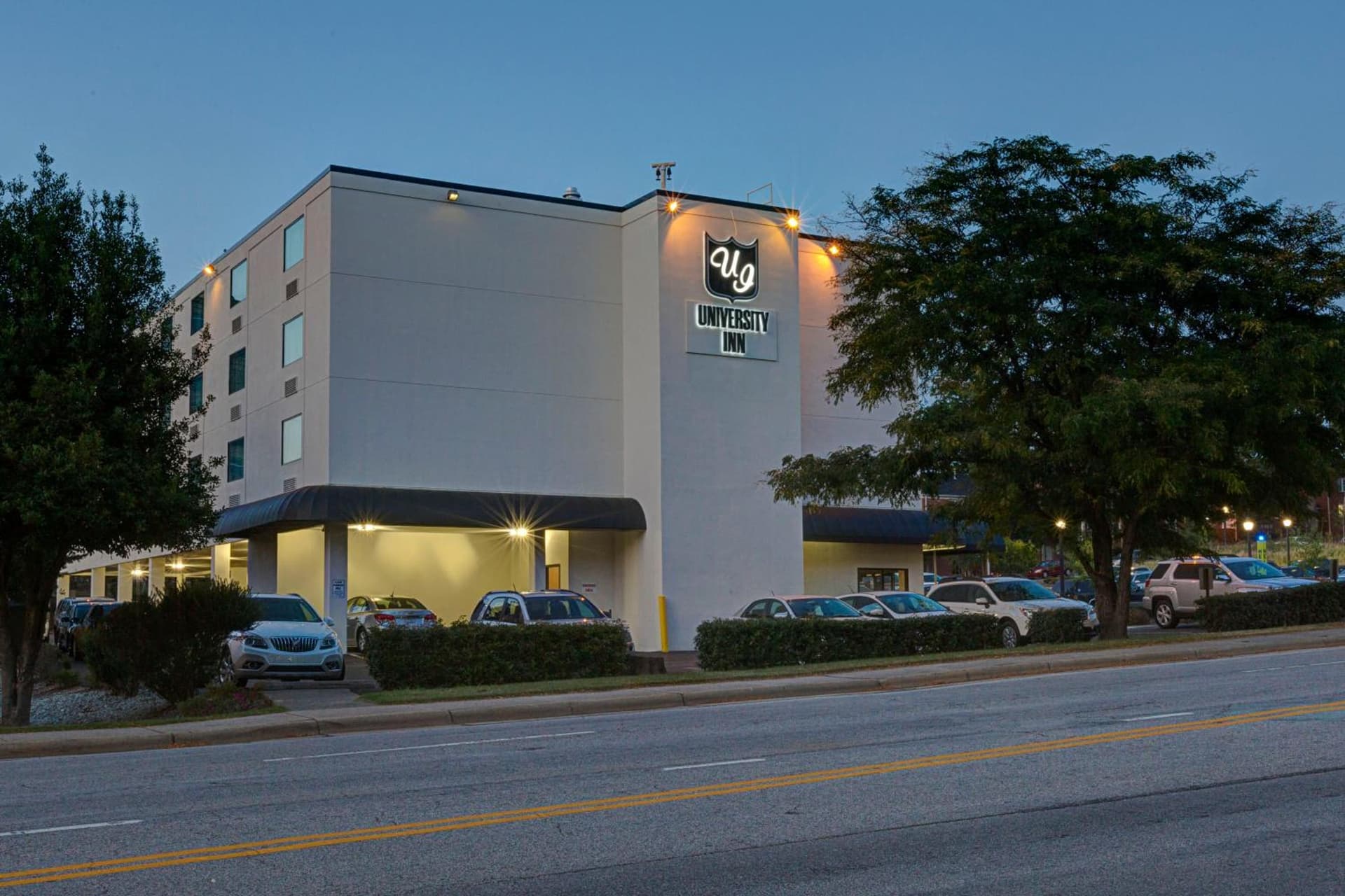 University Inn Duke gallery photo in Durham, NC — image 6