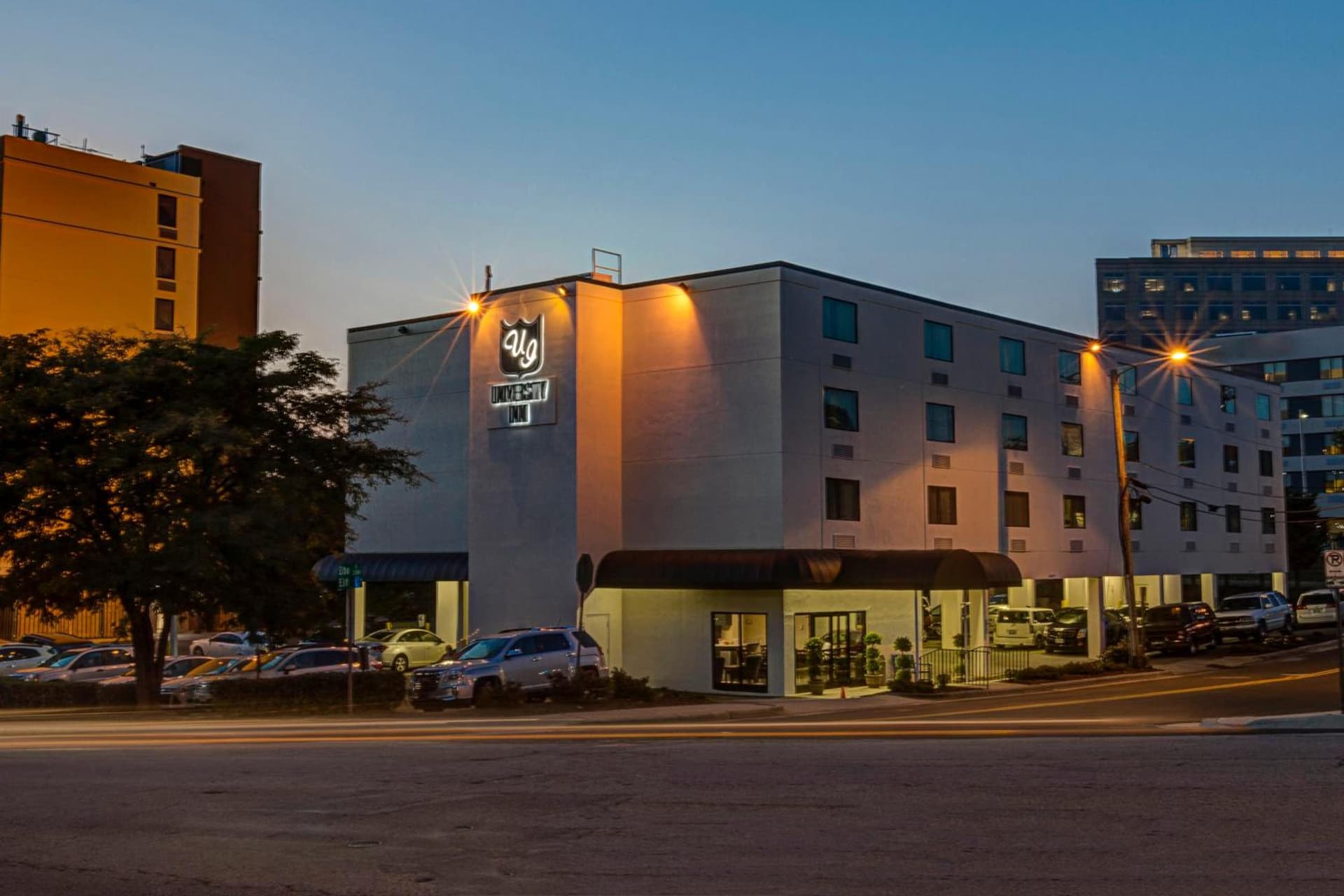 University Inn Duke gallery photo in Durham, NC — image 26