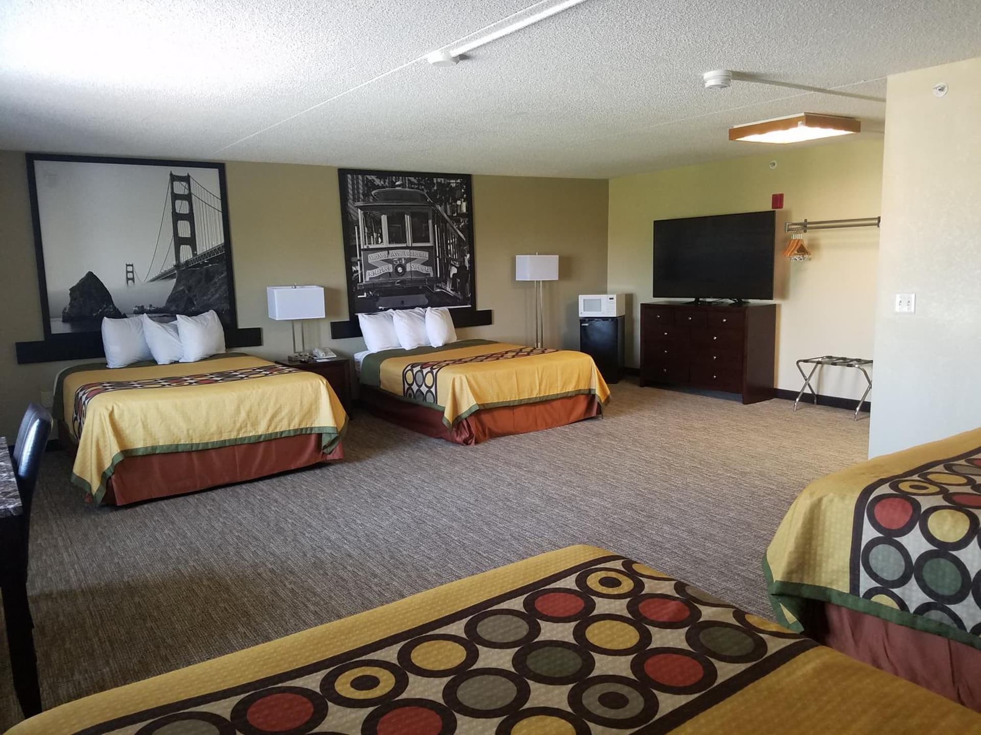 Woodland Inn and Suites Extended Stay gallery photo in Wichita, KS — image 17