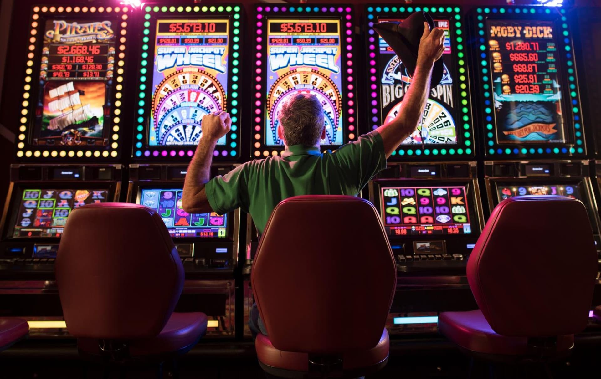 River Bend Casino & Hotel interior in Wyandotte, OK — gallery photo 2