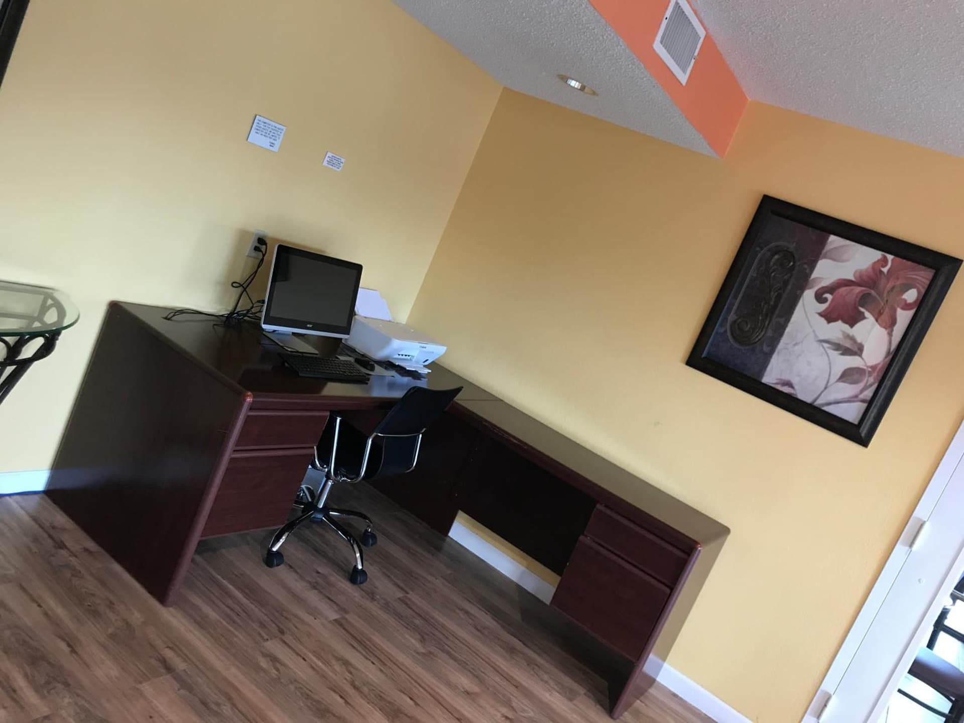 Super 8 by Wyndham Slidell gallery photo in Slidell, LA — image 18