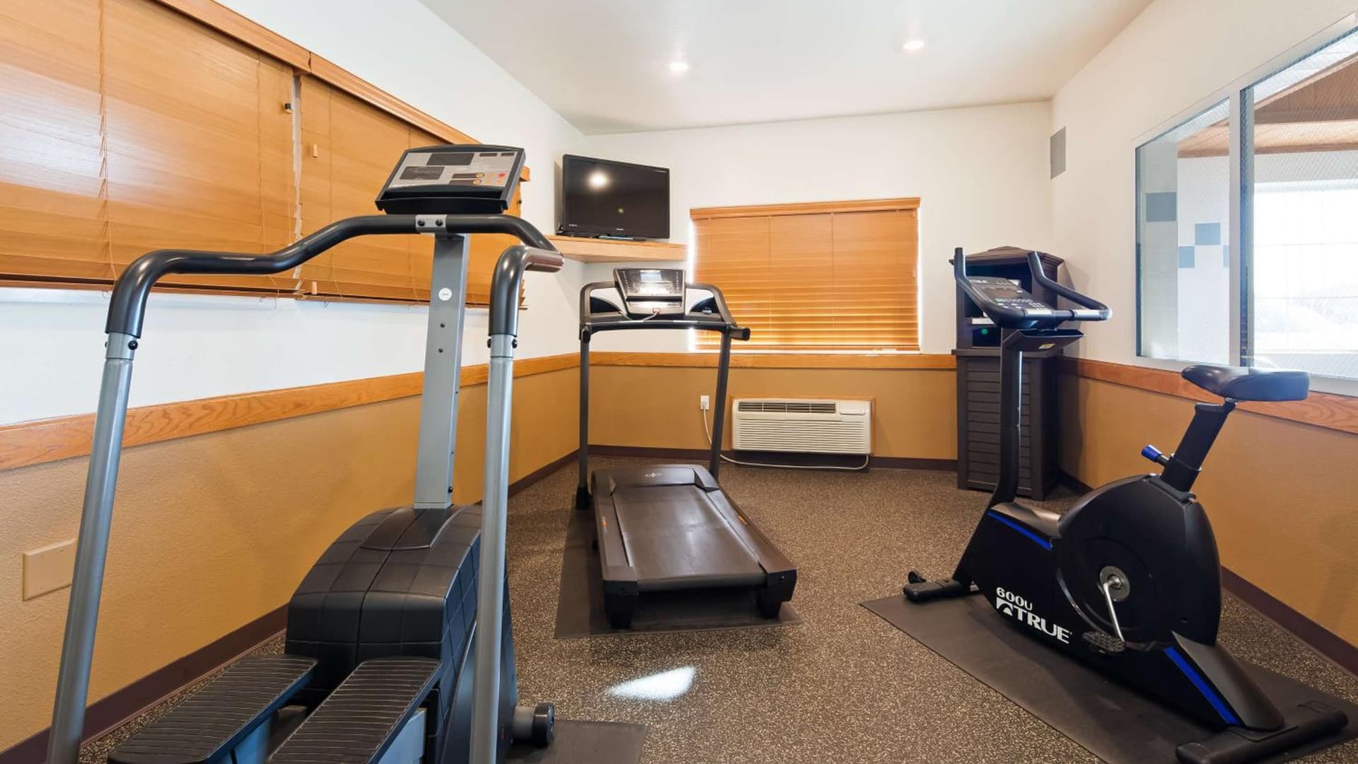 Best Western Firestone Inn & Suites gallery photo in Longmont, CO — image 9