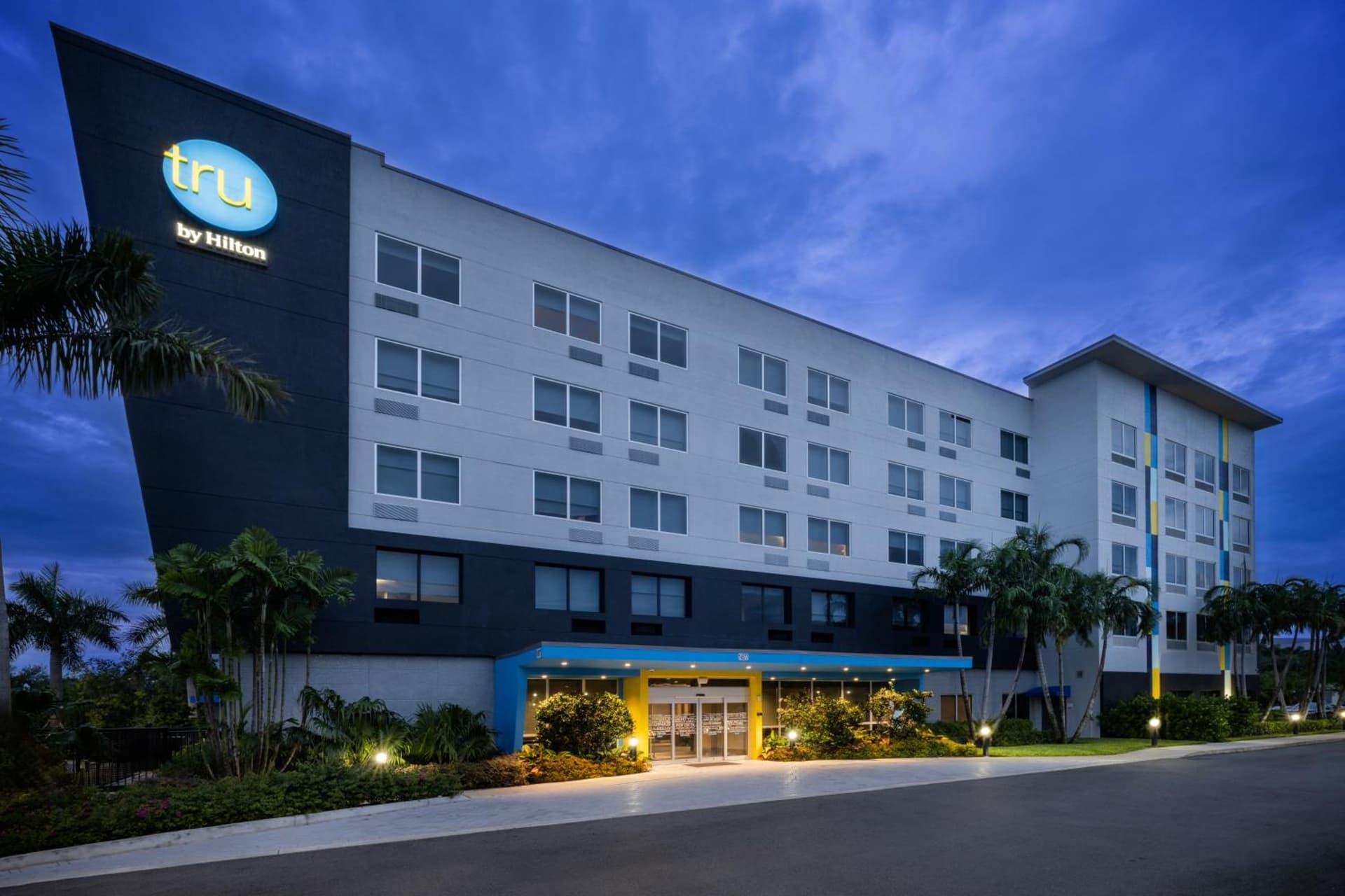 Tru By Hilton Miramar gallery photo in Miramar, FL — image 61