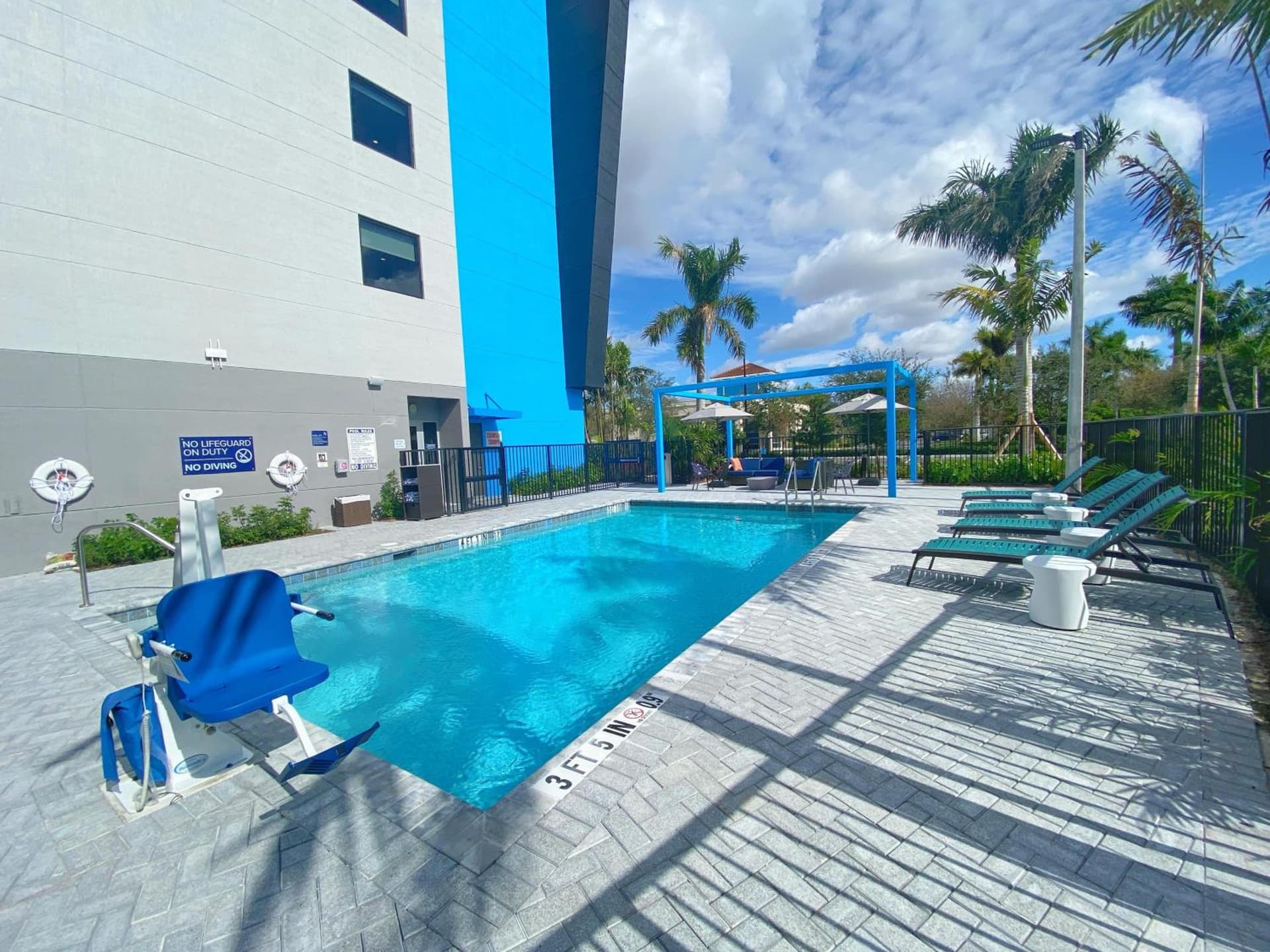 Tru By Hilton Miramar gallery photo in Miramar, FL — image 11