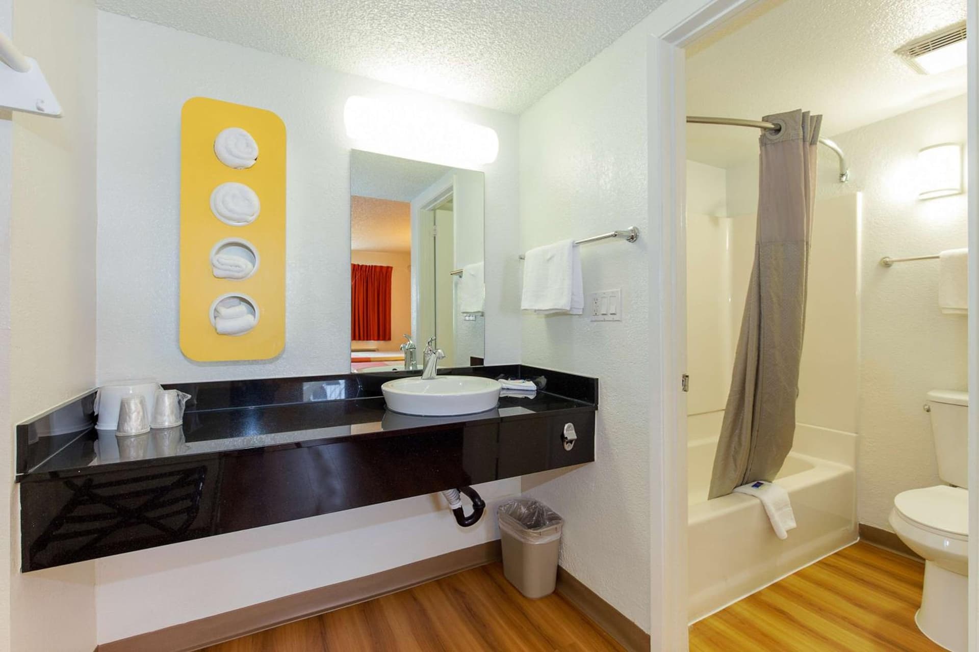 Motel 6 Hayward, CA- Silicon Valley Gateway gallery photo in Hayward, CA — image 56