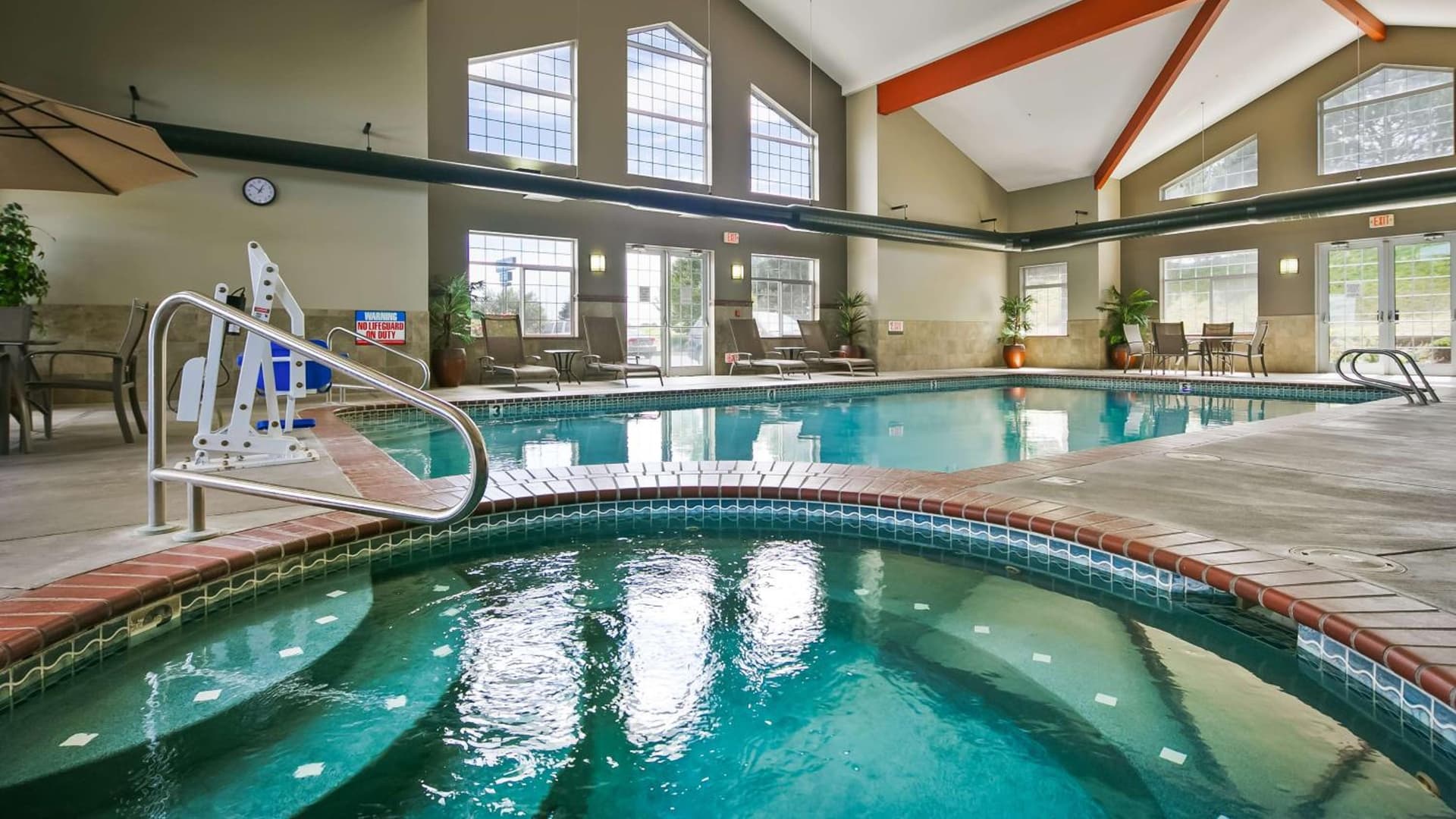 Best Western Plus Kennewick Inn property views in Kennewick, WA — gallery photo 3