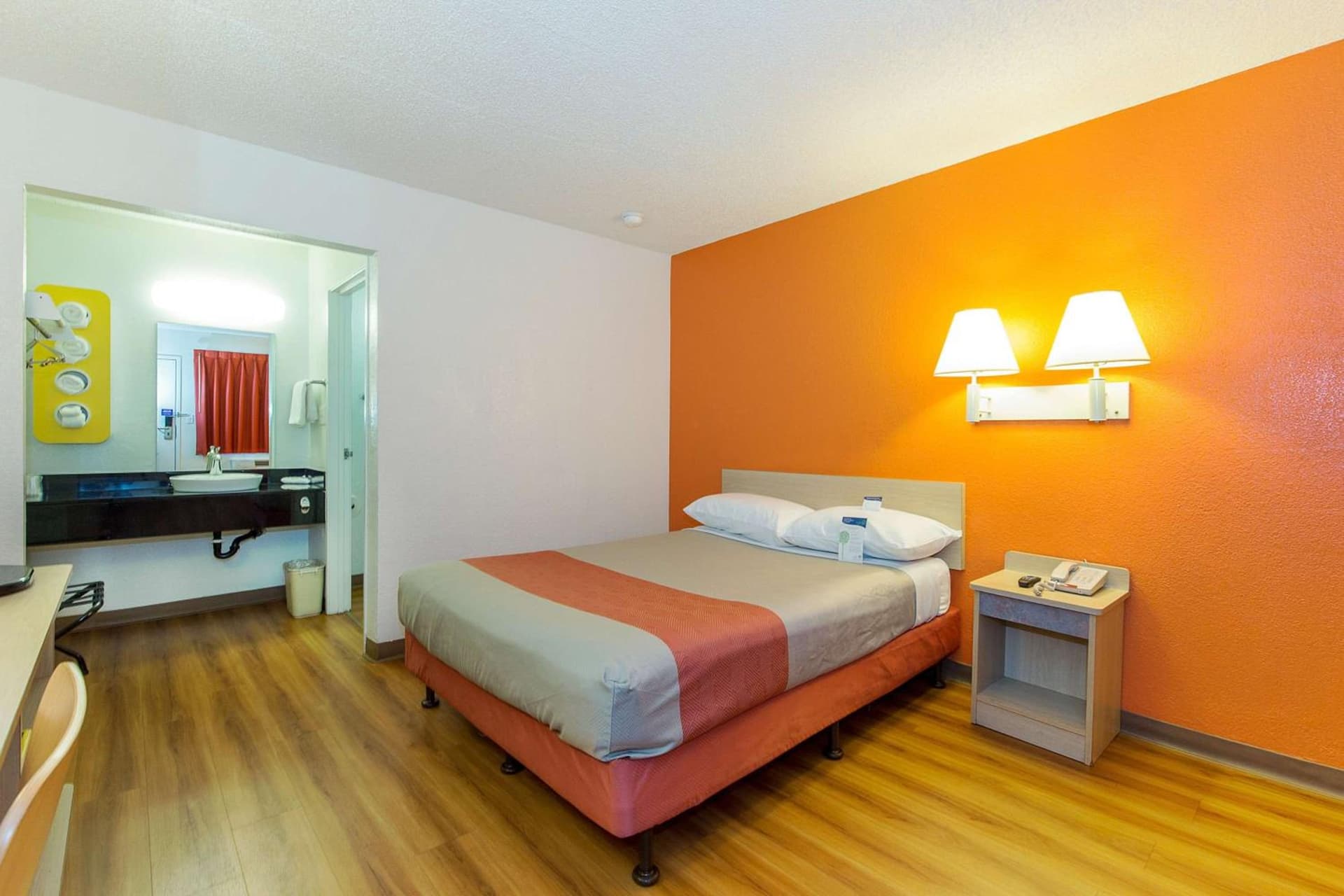 Motel 6 Hayward, CA- Silicon Valley Gateway gallery photo in Hayward, CA — image 49