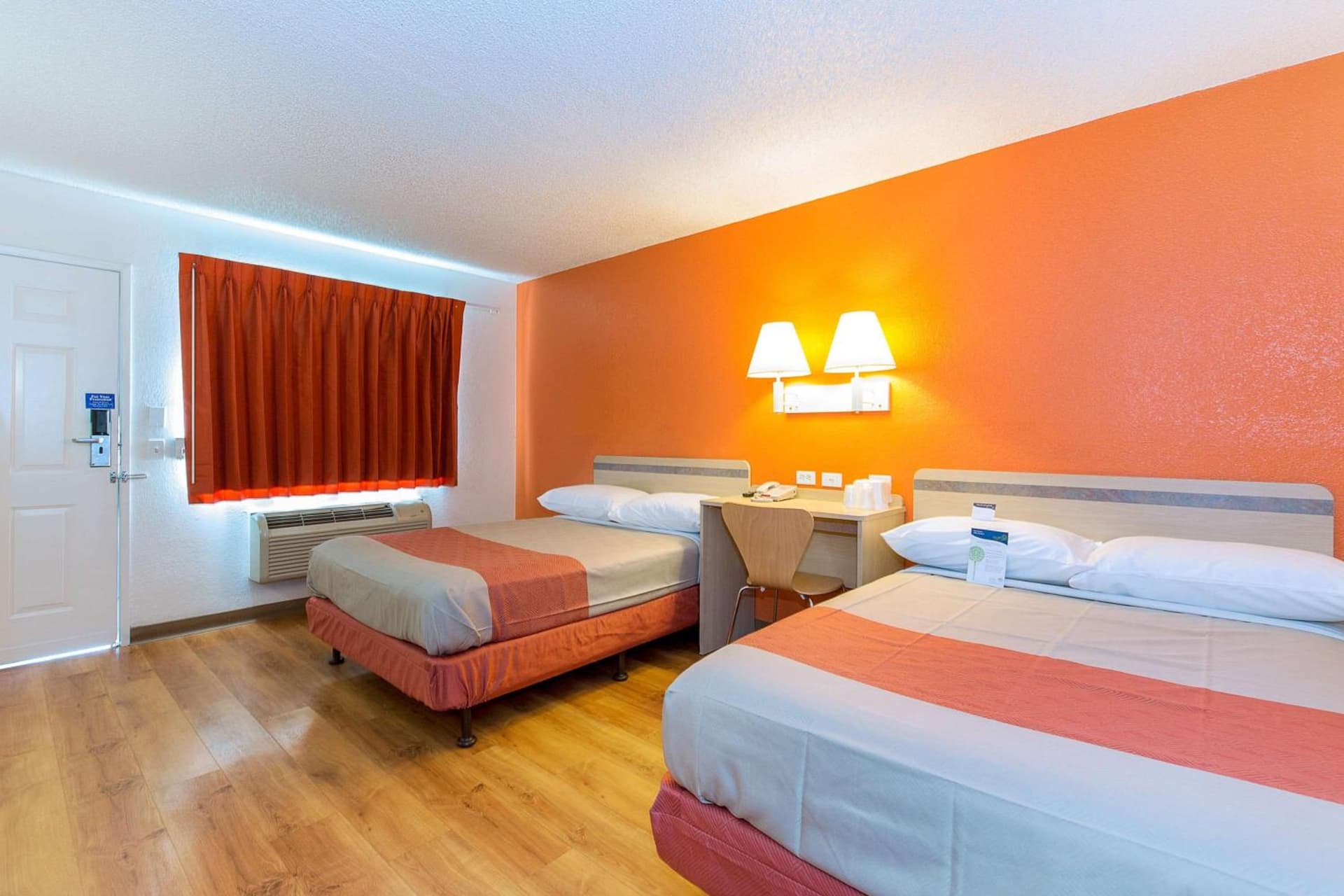 Motel 6 Hayward, CA- Silicon Valley Gateway gallery photo in Hayward, CA — image 4