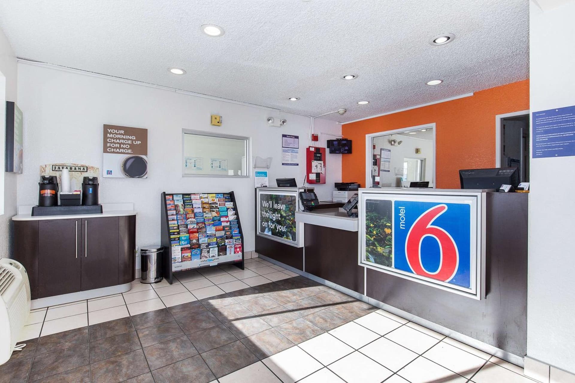 Motel 6 Hayward, CA- Silicon Valley Gateway gallery photo in Hayward, CA — image 54