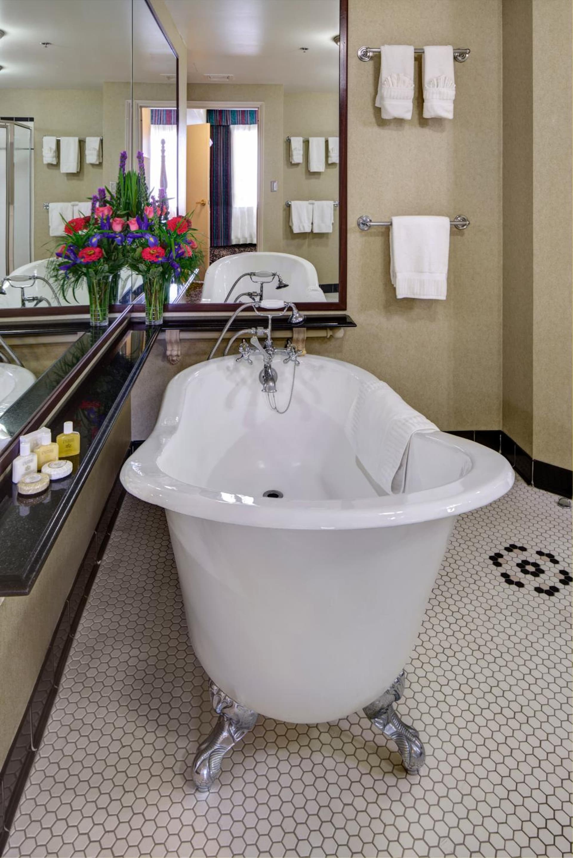 Carnegie Hotel & Spa gallery photo in Johnson City, TN — image 36