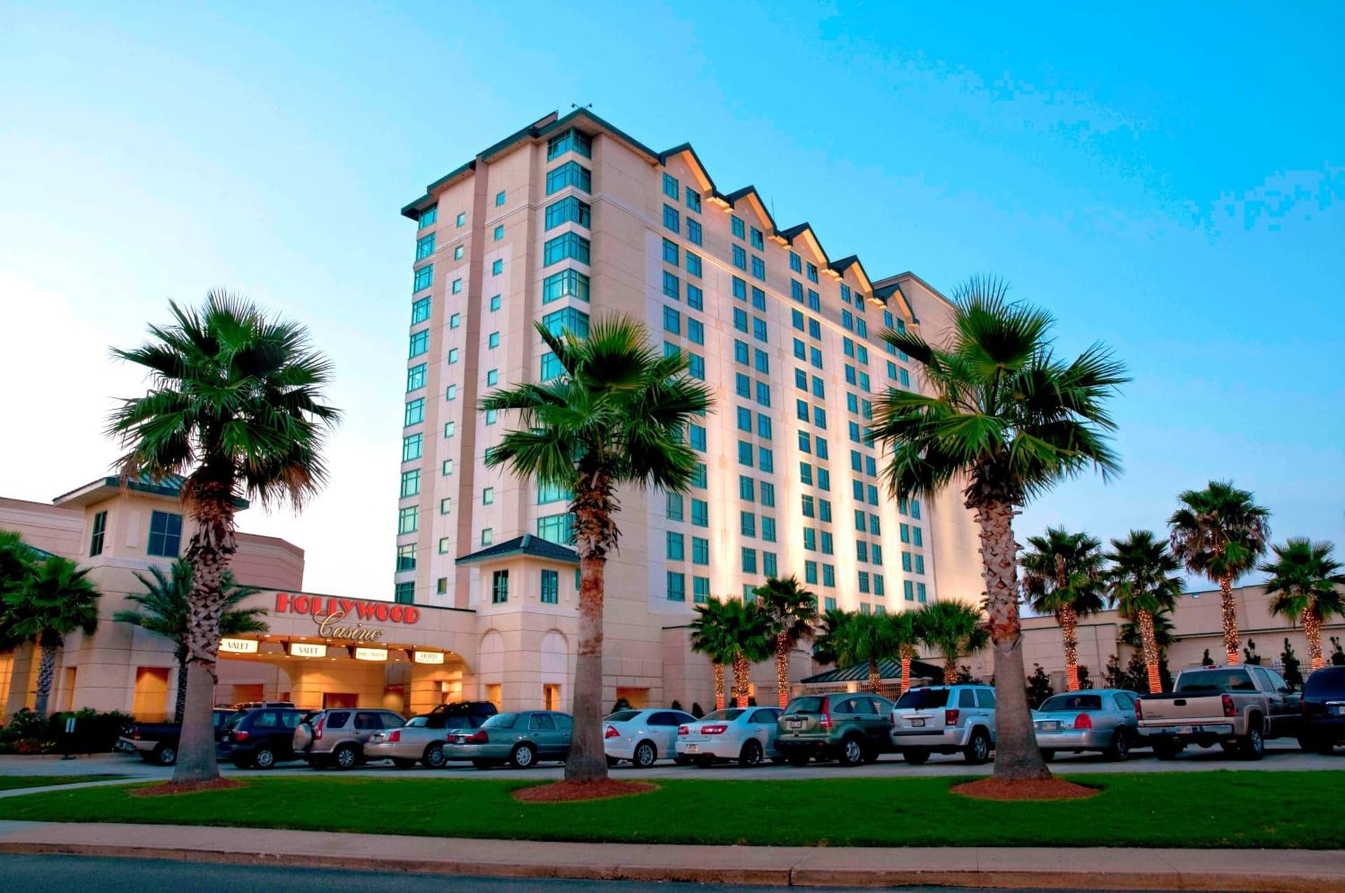 Hollywood Casino Gulf Coast featured exterior or lobby in Bay Saint Louis, MS — similar hotel