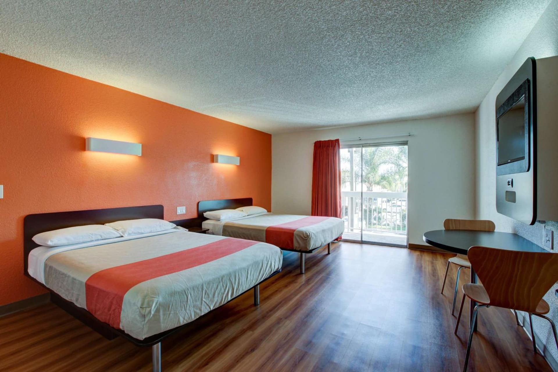 Motel 6-Santa Ana, CA - Irvine - Orange County Airport gallery photo in Santa Ana, CA — image 50