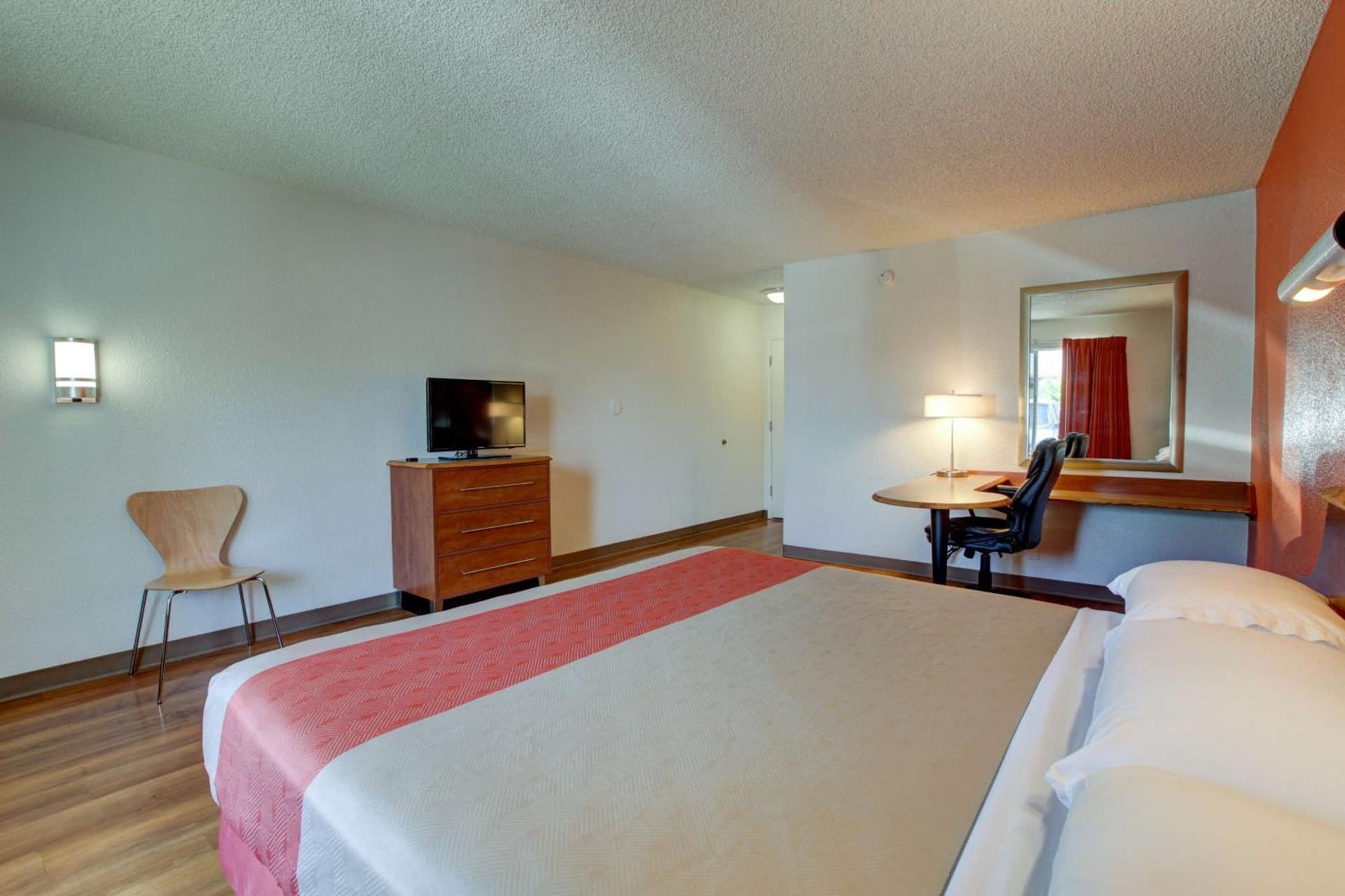Motel 6-Santa Ana, CA - Irvine - Orange County Airport gallery photo in Santa Ana, CA — image 53