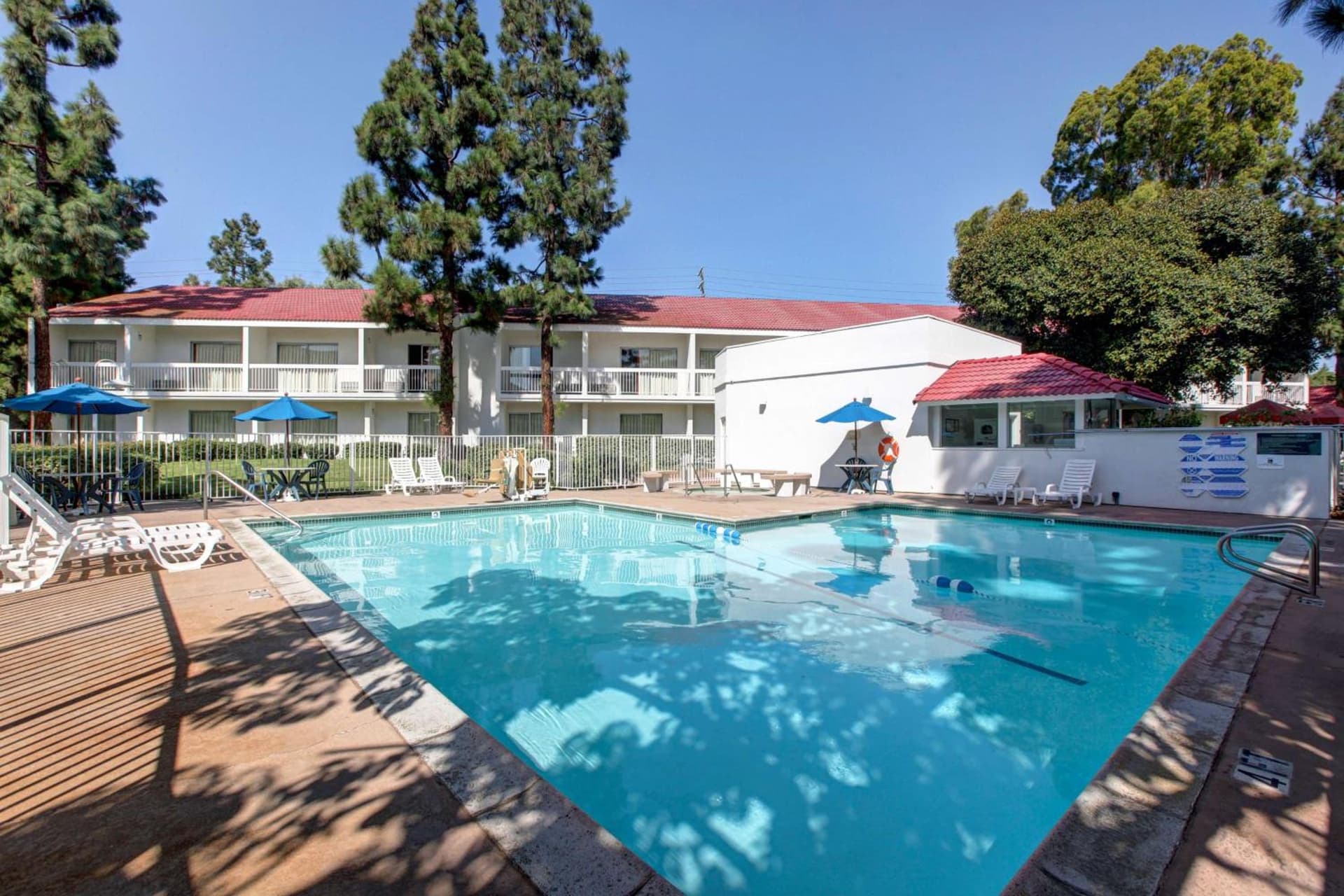 Motel 6-Santa Ana, CA - Irvine - Orange County Airport gallery photo in Santa Ana, CA — image 18