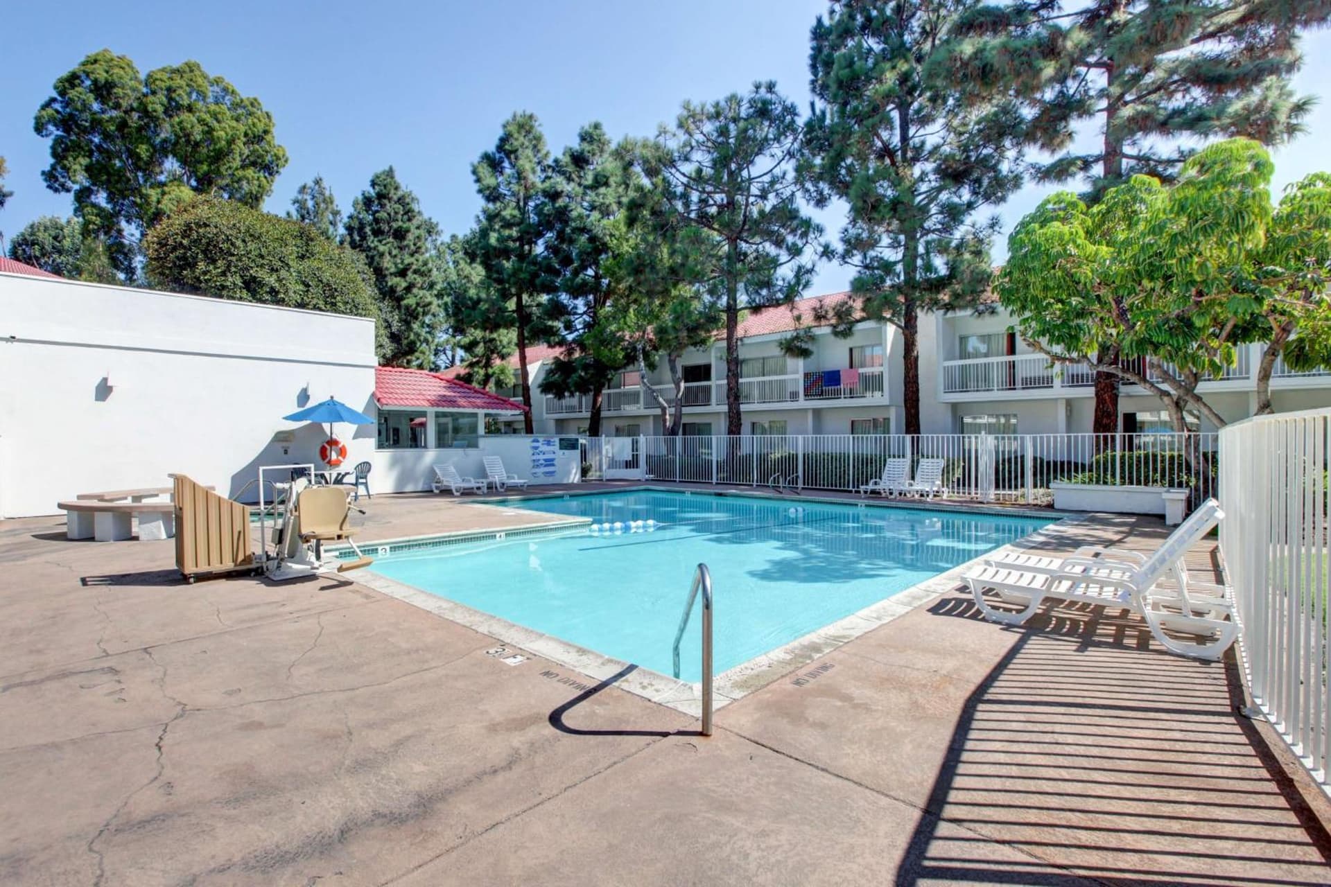 Motel 6-Santa Ana, CA - Irvine - Orange County Airport gallery photo in Santa Ana, CA — image 45