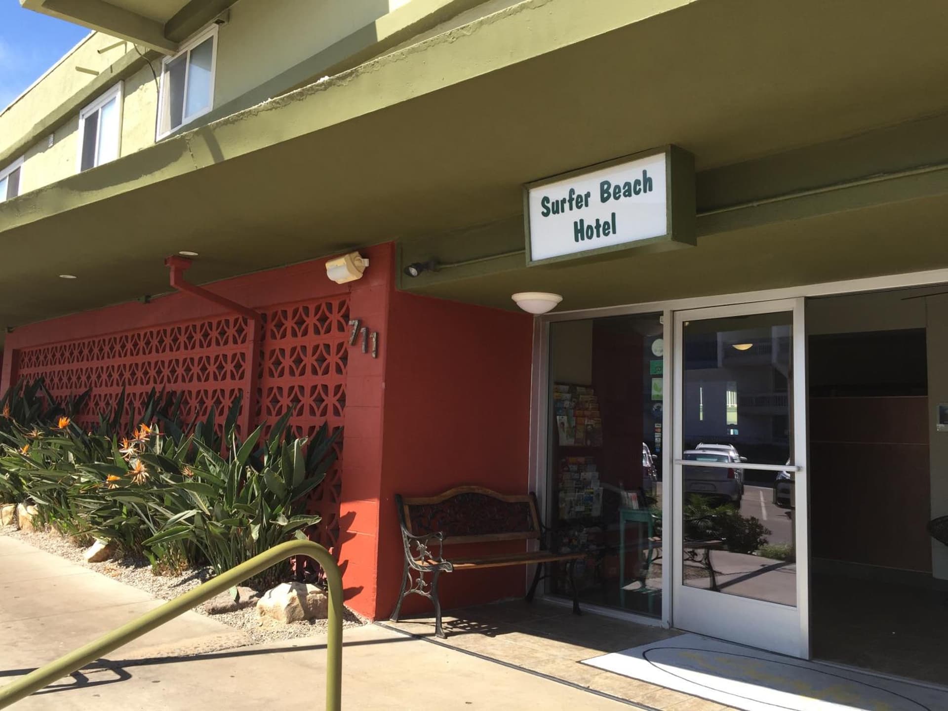 Surfer Beach Hotel interior in San Diego, CA — gallery photo 2