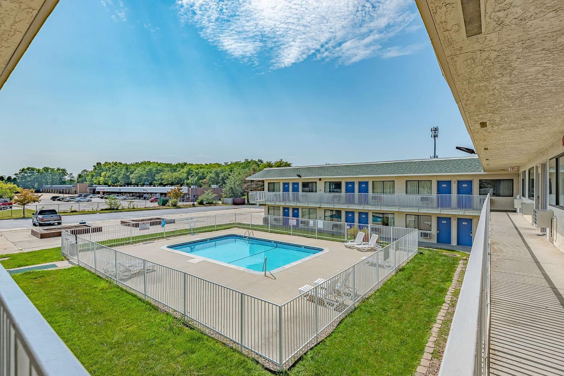 Motel 6 Kansas City, MO - Airport gallery photo in Kansas City, KS — image 14