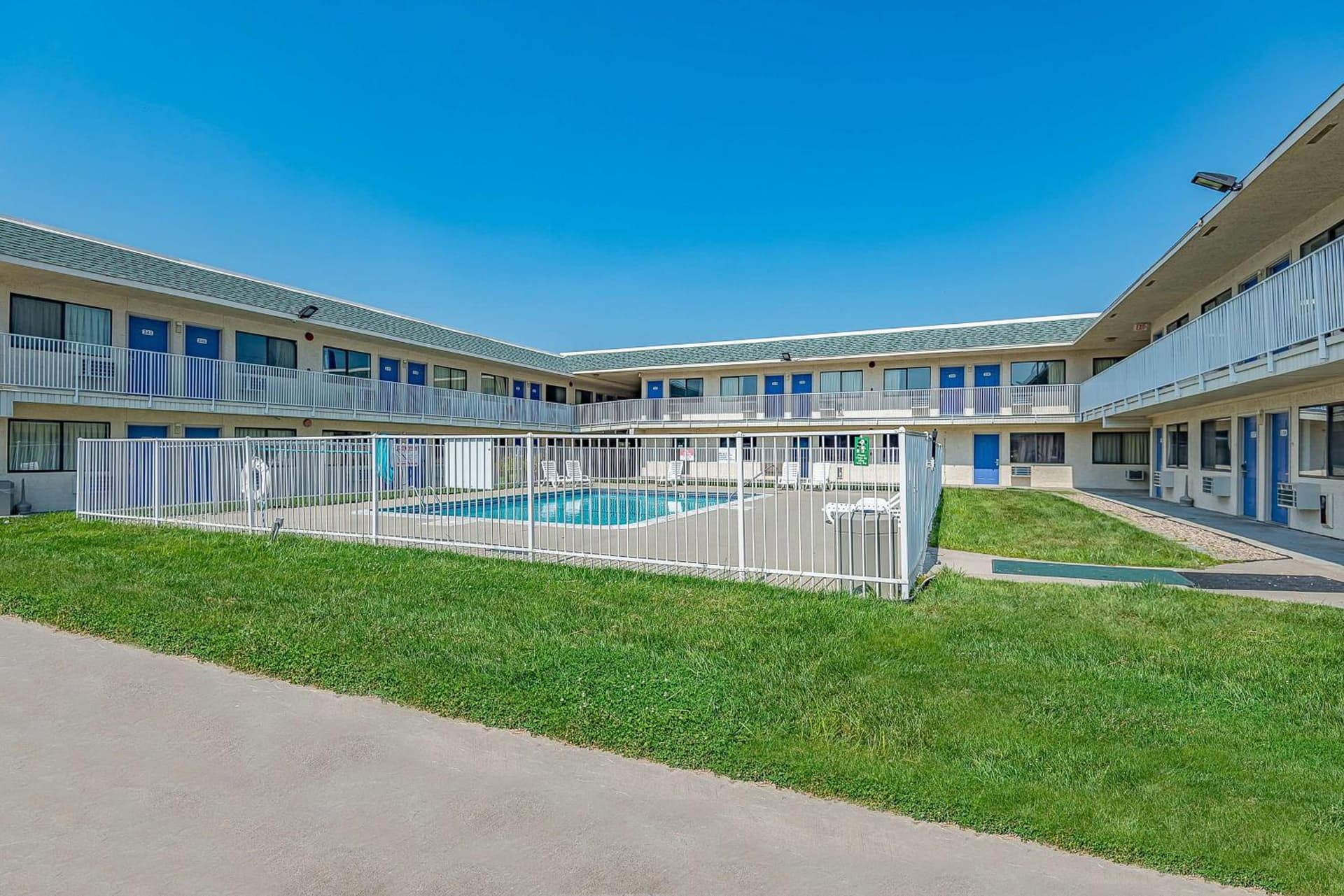Motel 6 Kansas City, MO - Airport gallery photo in Kansas City, KS — image 13