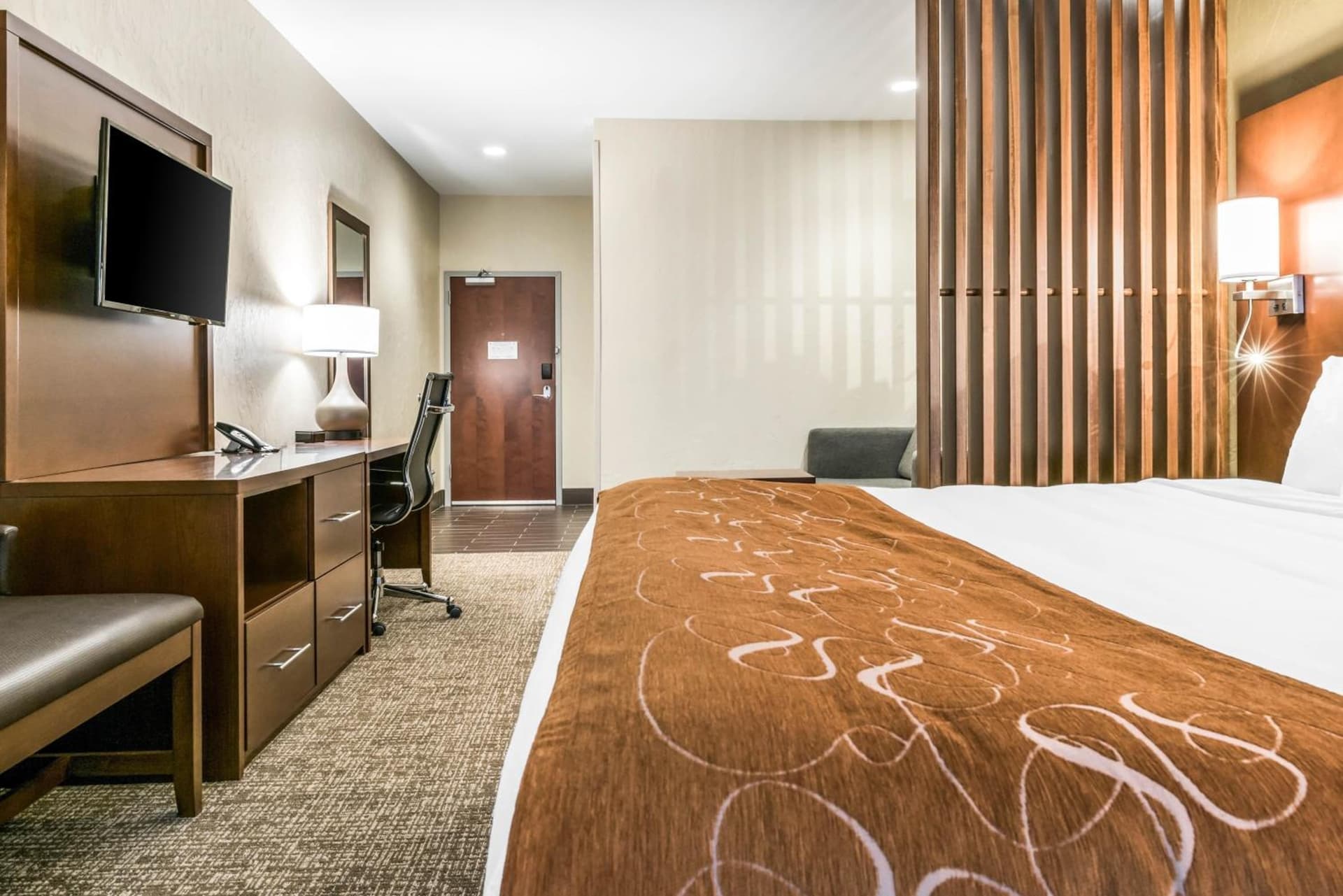 Comfort Suites Florence - Cincinnati South gallery photo in Florence, KY — image 42