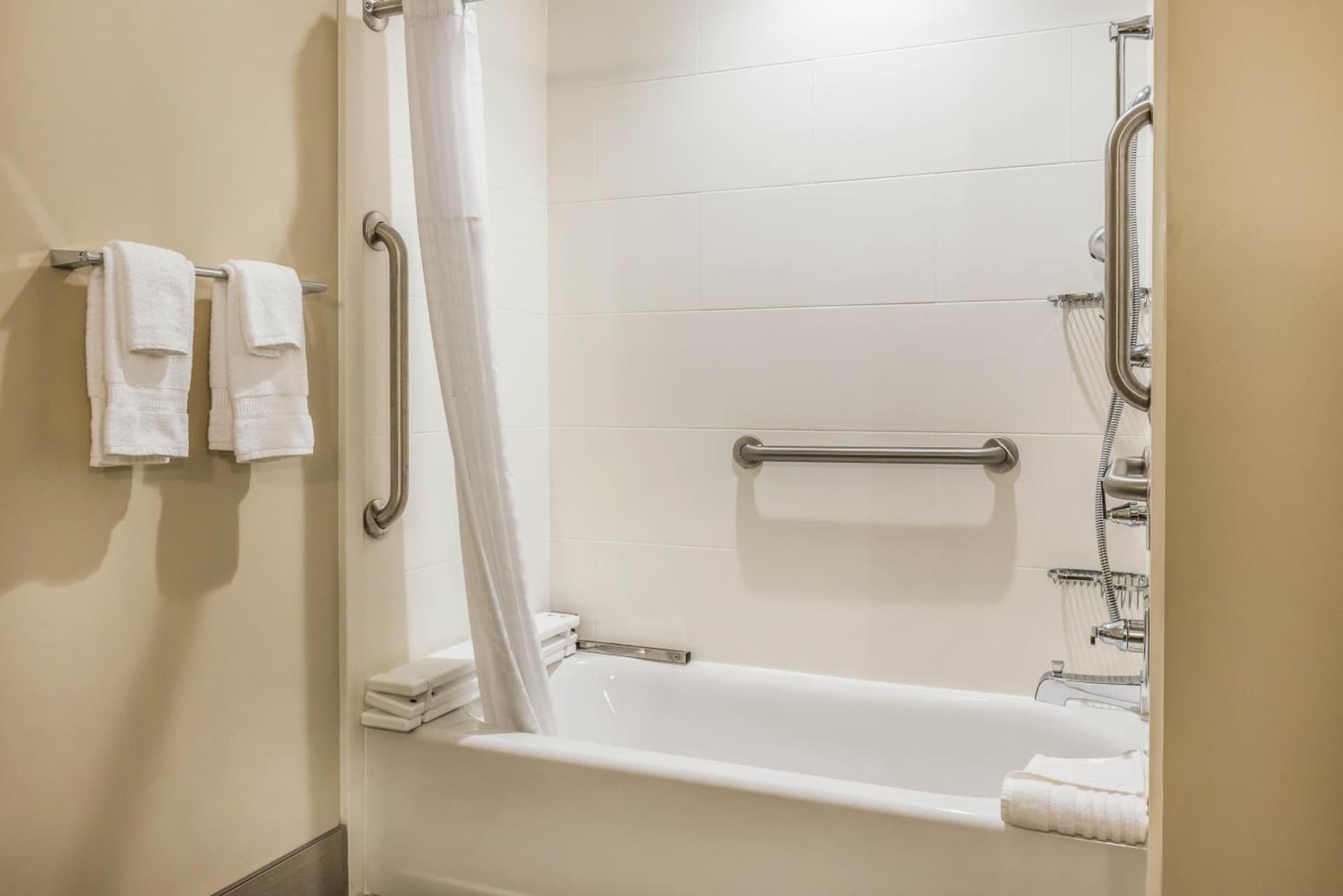 Comfort Suites Florence - Cincinnati South gallery photo in Florence, KY — image 5