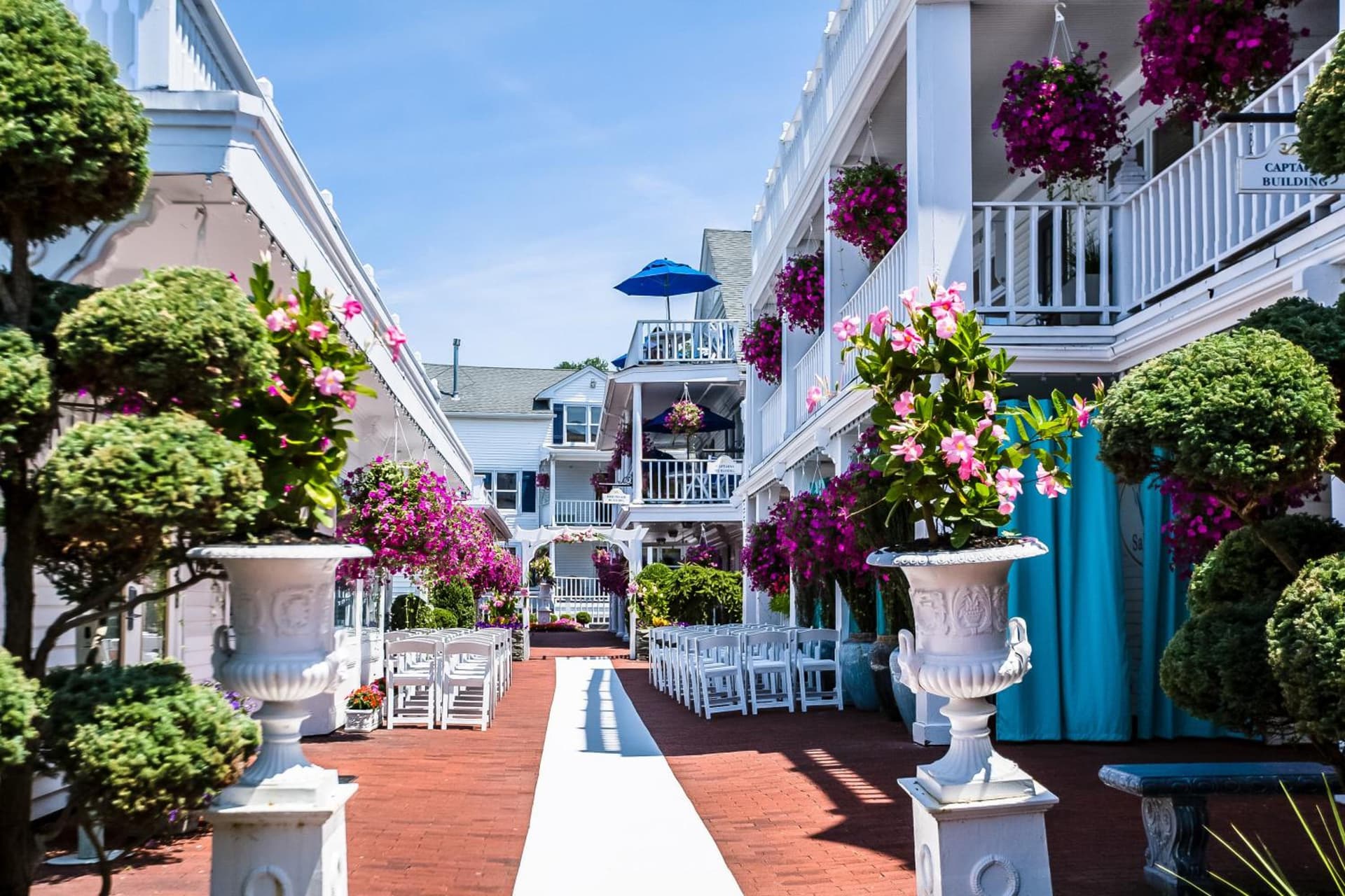 Danfords Hotel & Marina gallery photo in Port Jefferson Station, NY — image 11