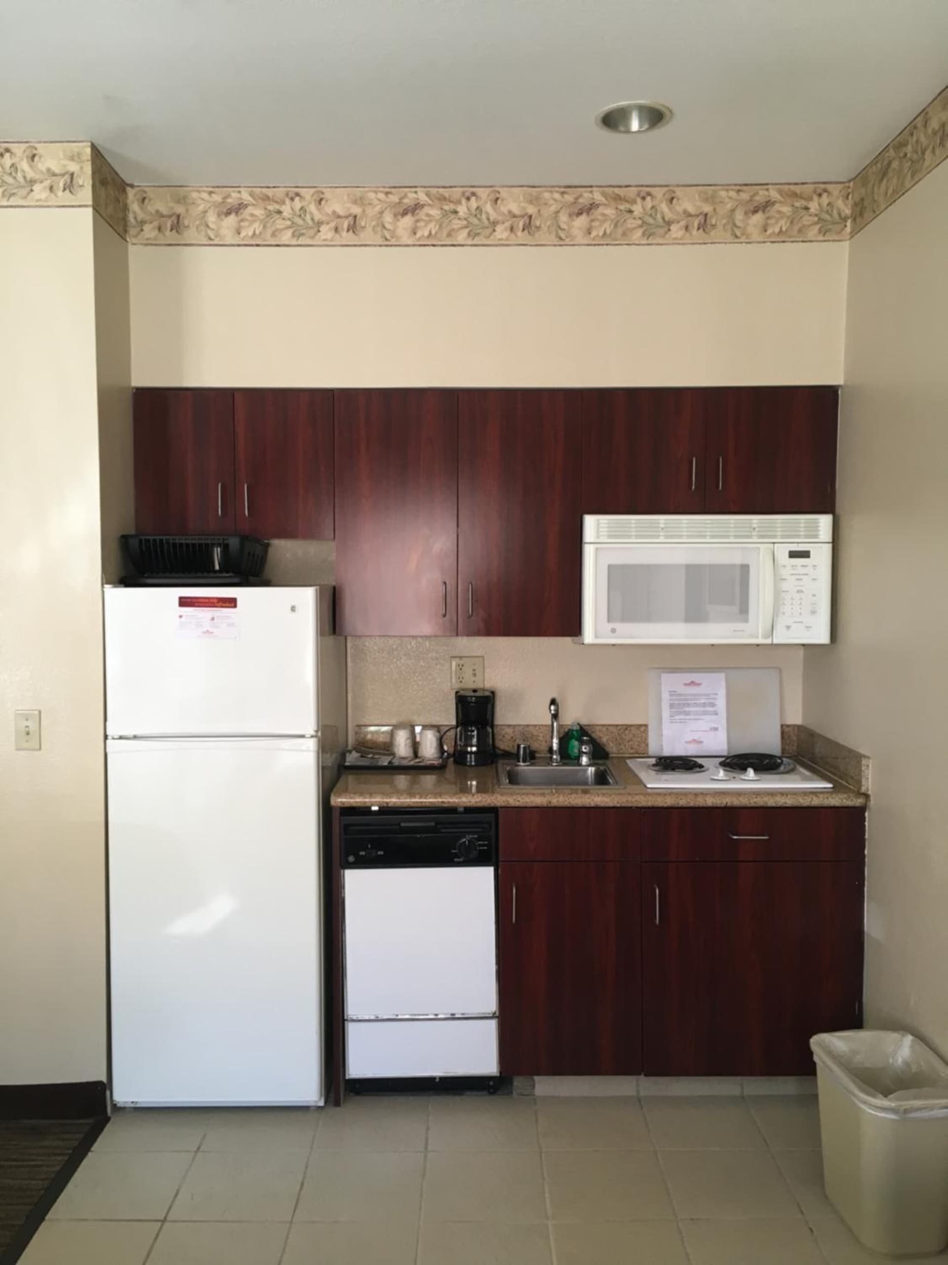 Hawthorn Suites by Wyndham Rancho Cordova/Folsom gallery photo in Rancho Cordova, CA — image 8