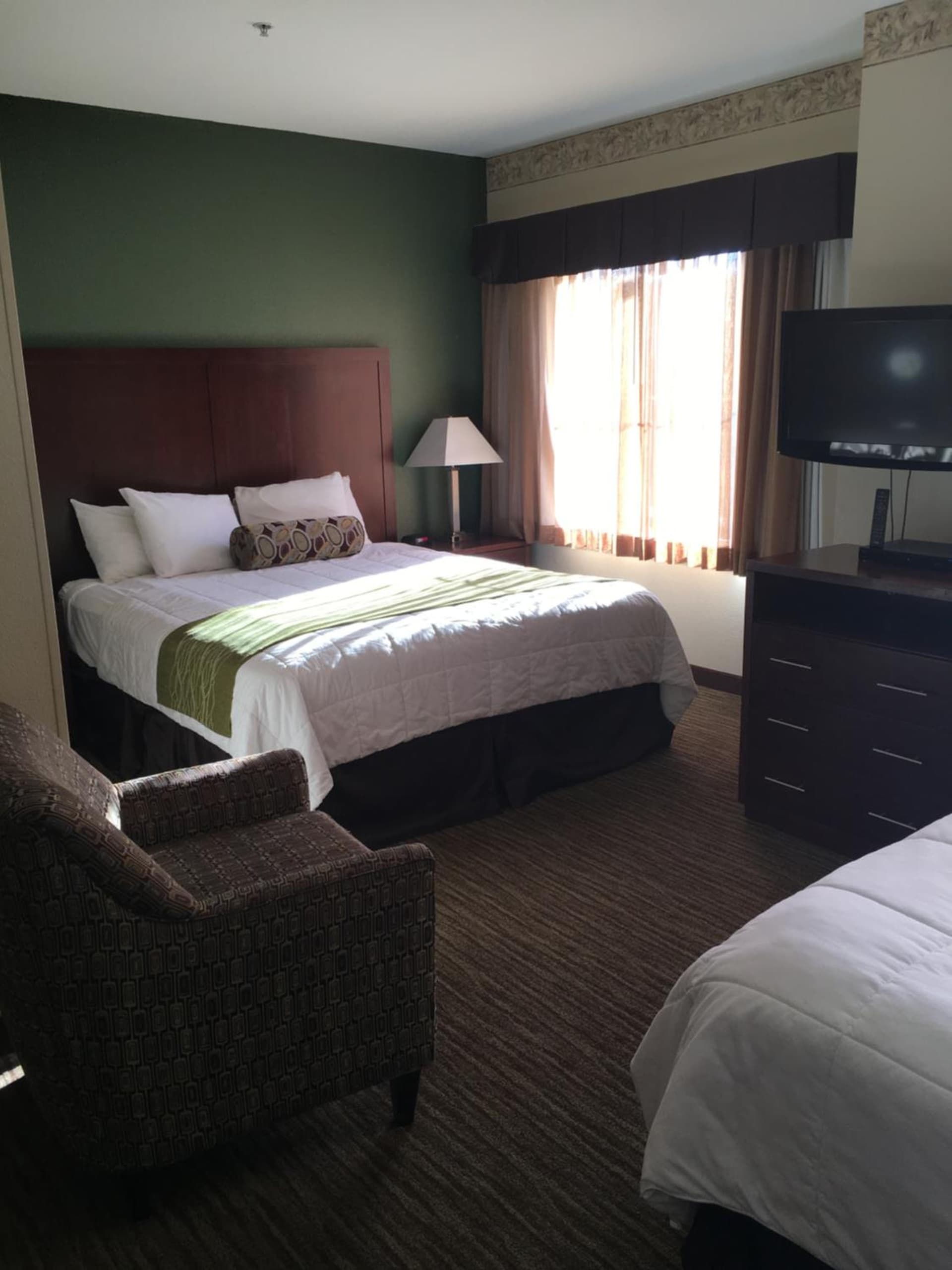 Hawthorn Suites by Wyndham Rancho Cordova/Folsom gallery photo in Rancho Cordova, CA — image 47