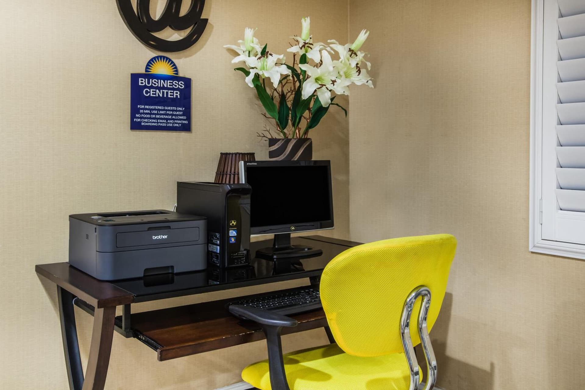 Days Inn & Suites by Wyndham Antioch gallery photo in Antioch, CA — image 20