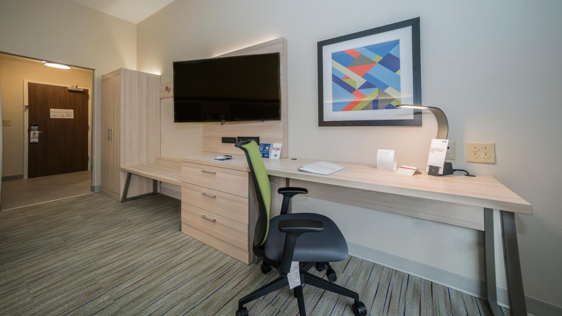 Holiday Inn Express & Suites - Southaven Central - Memphis by IHG property views in Southaven, MS — gallery photo 3