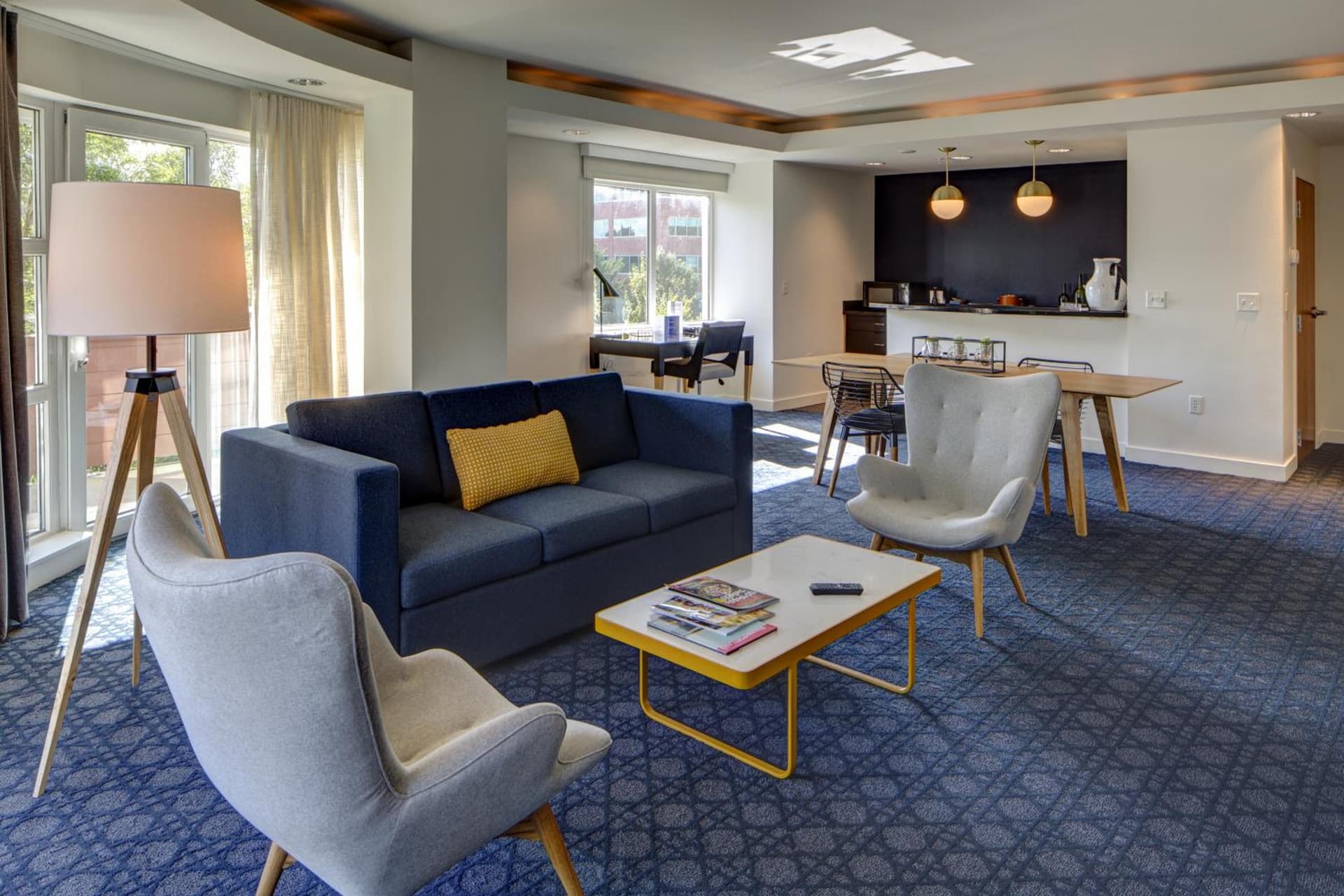 River's Edge Hotel Portland, Tapestry Collection by Hilton gallery photo in Portland, OR — image 4