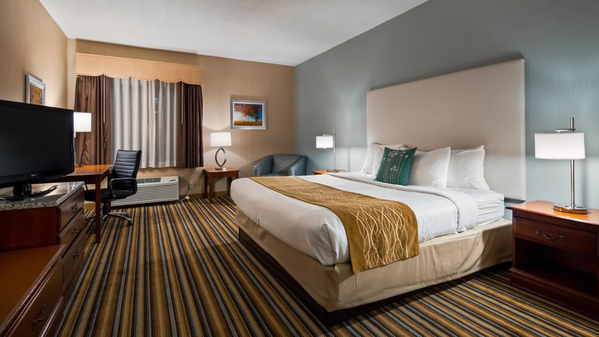 Best Western Plus New England Inn & Suites gallery photo in Berlin, CT — image 40
