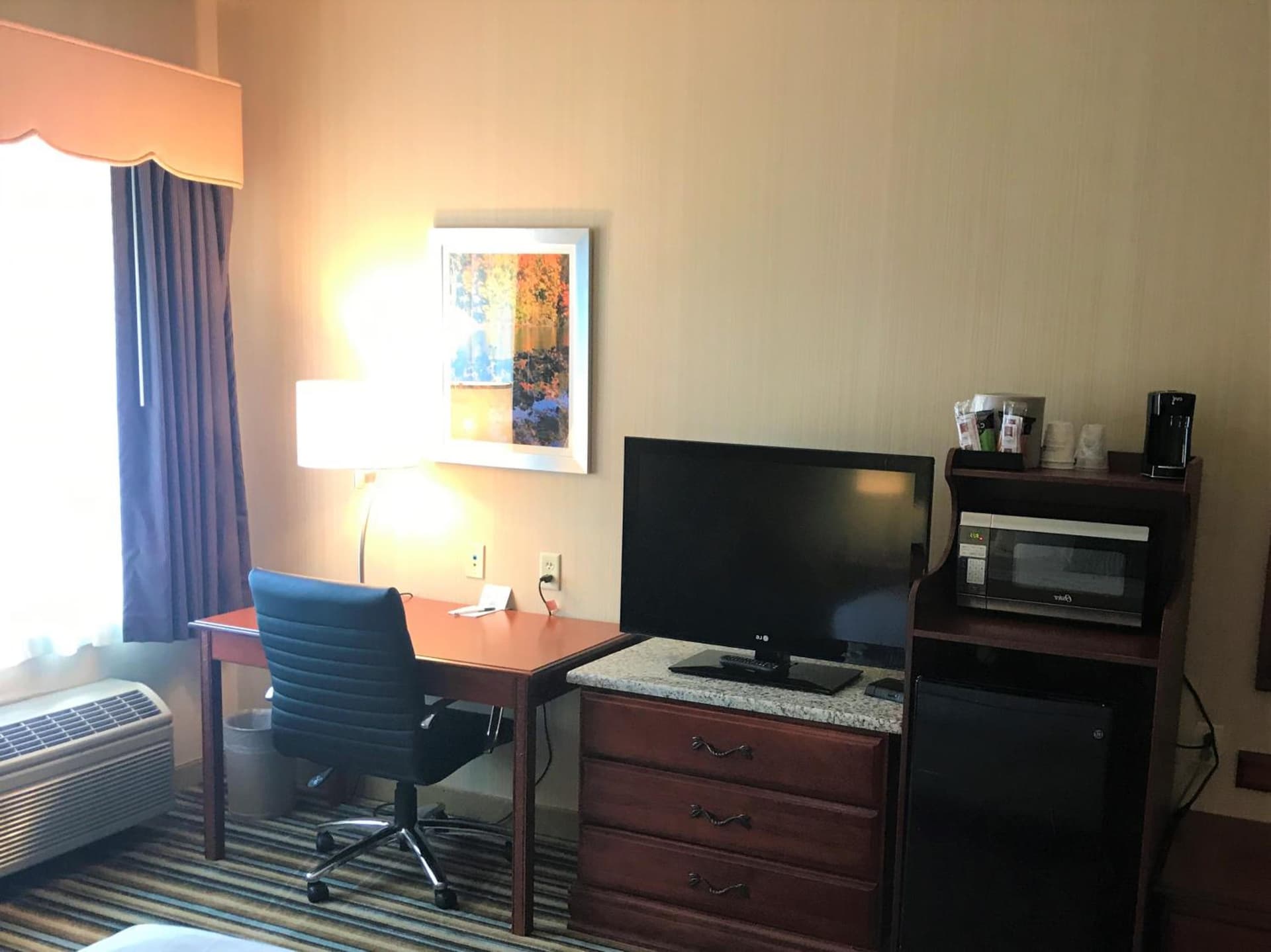 Best Western Plus New England Inn & Suites gallery photo in Berlin, CT — image 59