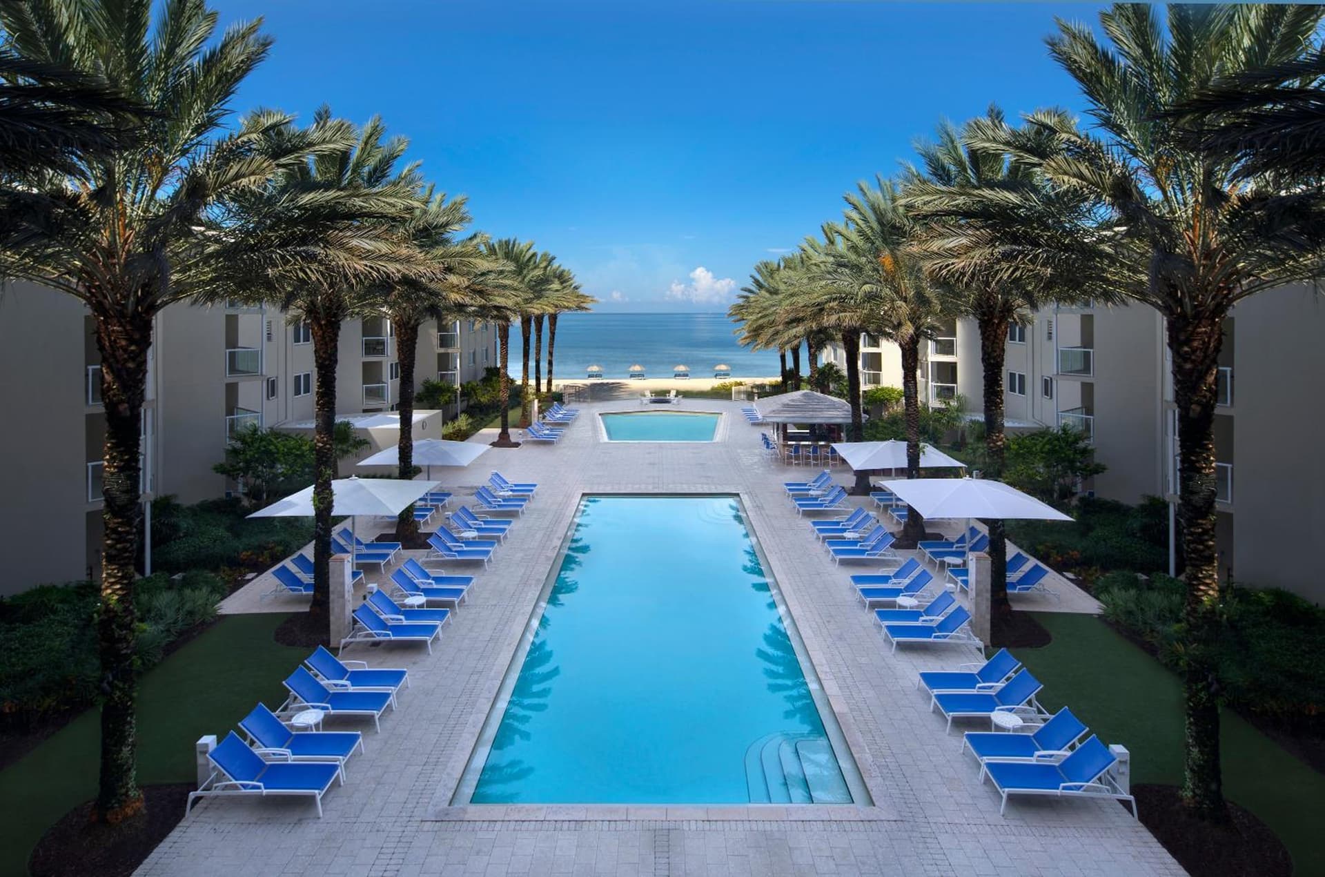 Edgewater Beach Hotel property views in Naples, FL — gallery photo 3