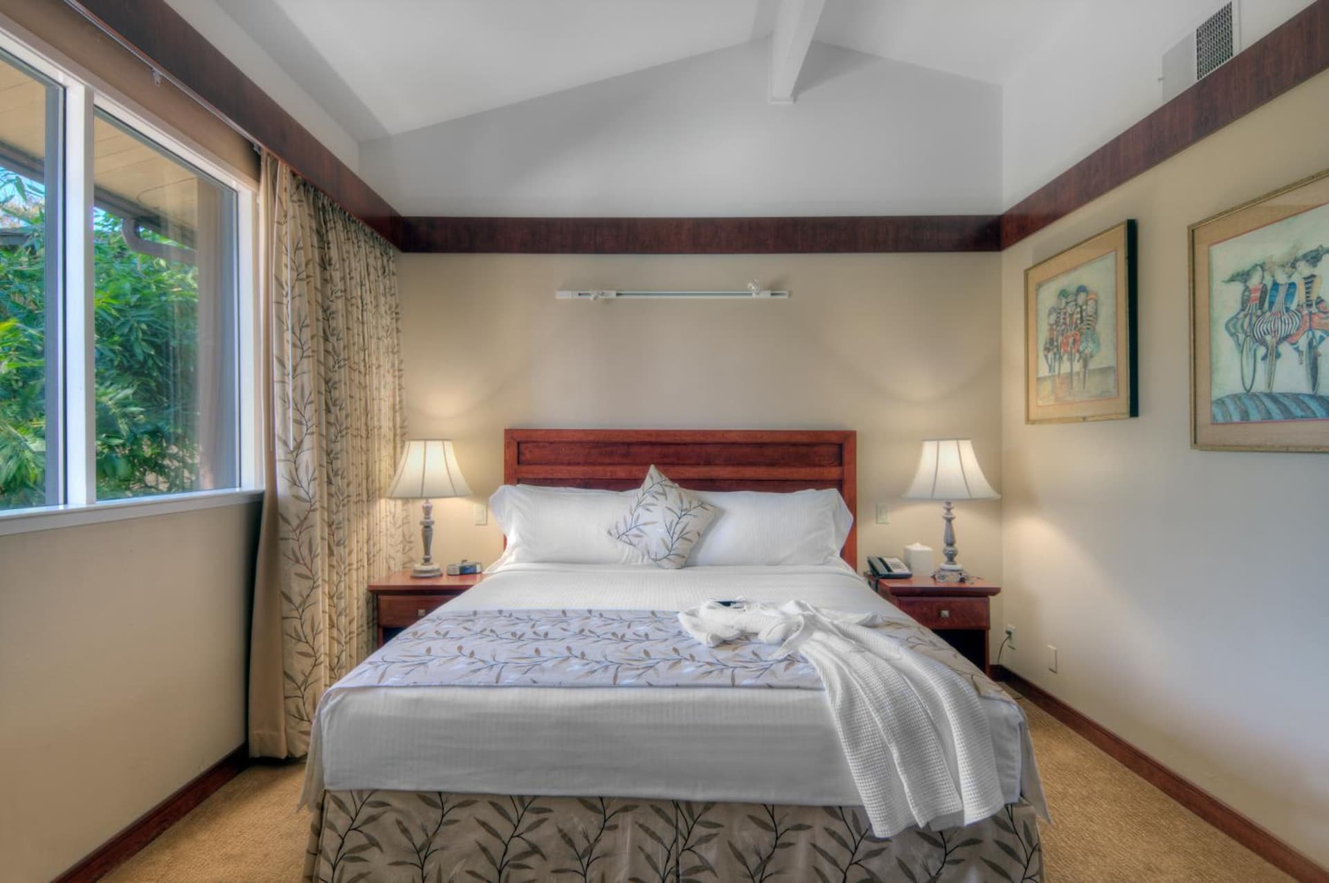 Dinah's Garden Hotel gallery photo in Palo Alto, CA — image 35