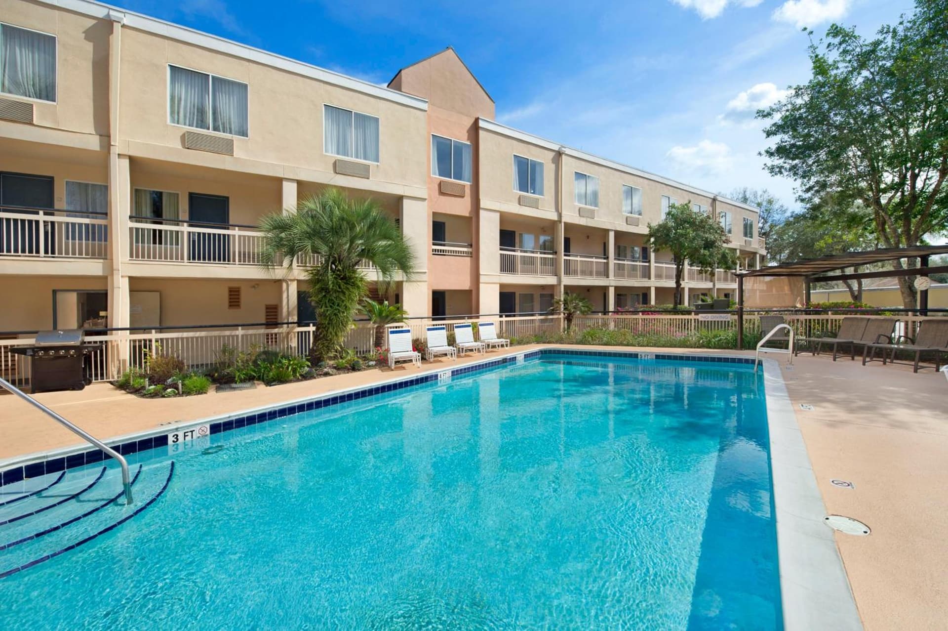 Baymont By Wyndham Gainesville I-75 gallery photo in Gainesville, FL — image 50