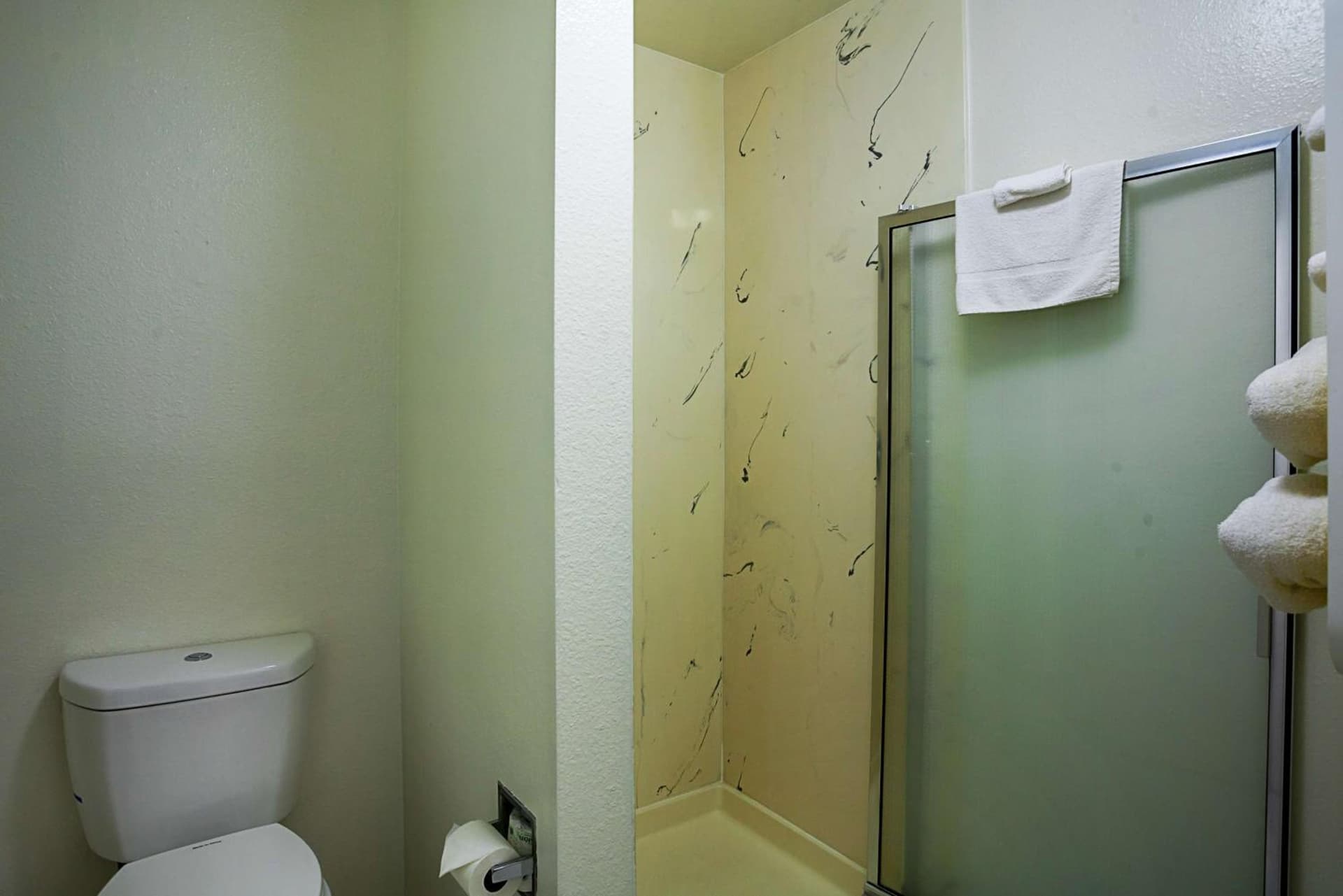 Motel 6-Ventura, CA - Downtown gallery photo in Ventura, CA — image 9